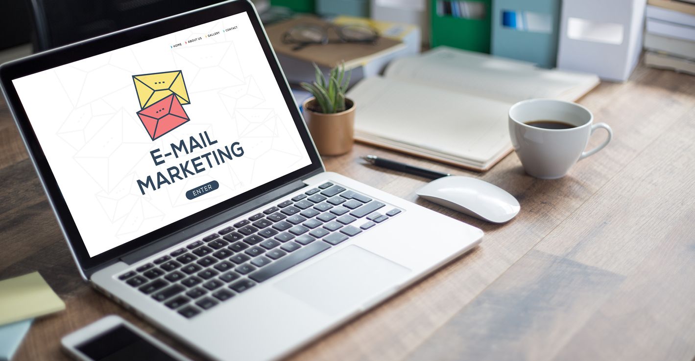 Abbildung zum Newsletterversand und zur EDIS-Mailinfrastruktur
