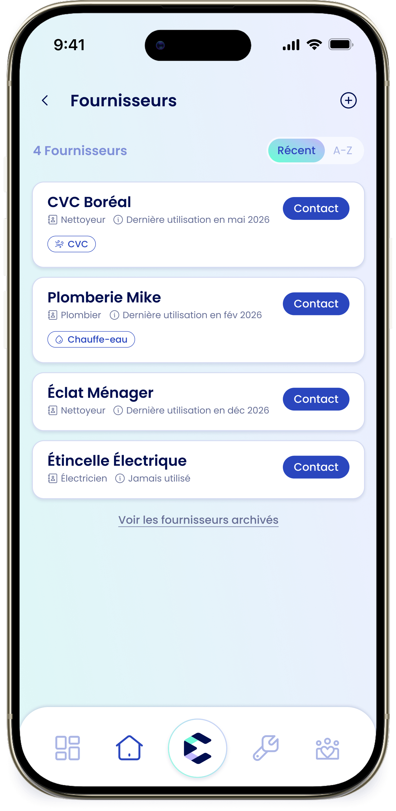 Fournisseurs La liste des fournisseurs, avec leur rôle et un bouton Contact