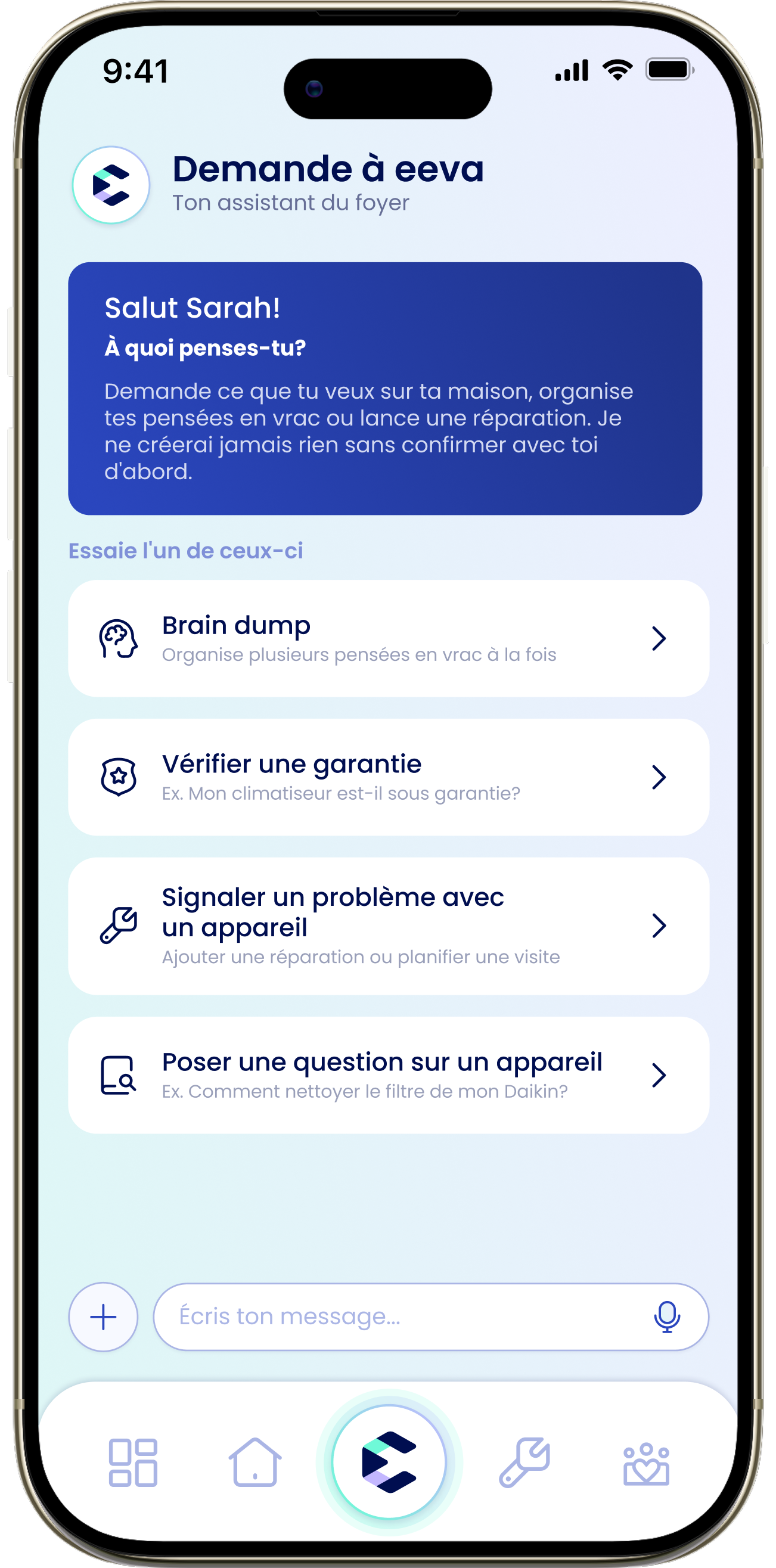 Demande à eeva à la première ouverture, avec la carte de bienvenue et les suggestions