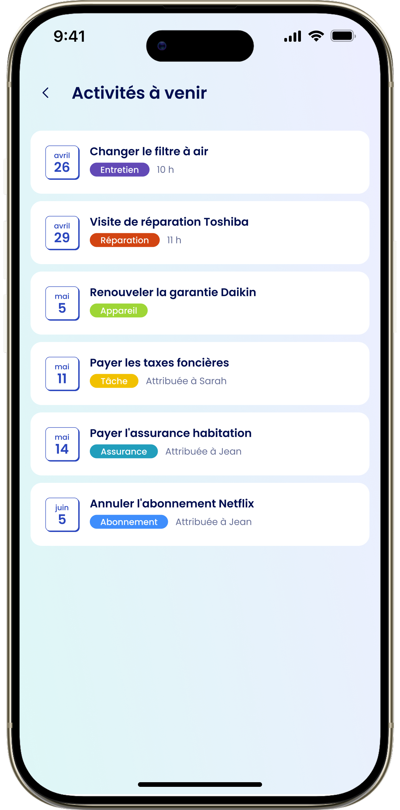 Activités à venir L'écran Activités à venir avec une tâche, un entretien planifié et un élément de garantie
