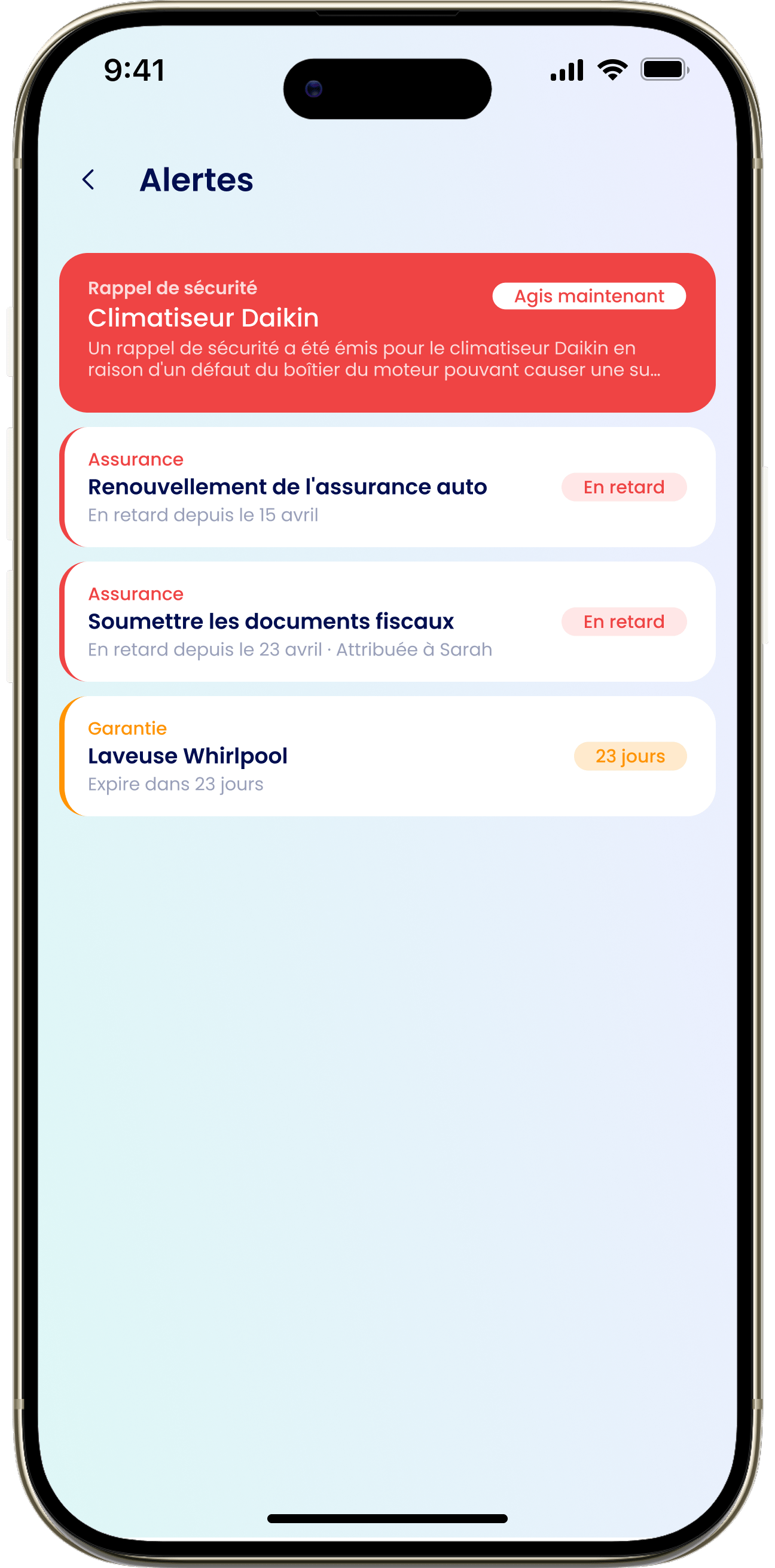 Alertes L'écran Alertes avec un rappel de sécurité, une garantie qui expire et un appareil en réparation
