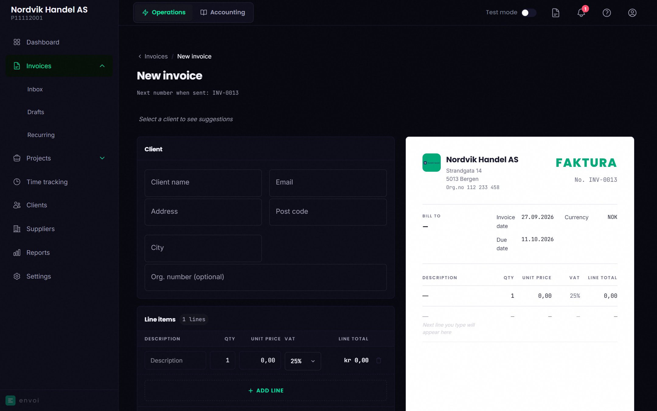 The new invoice form with customer, invoice lines and total