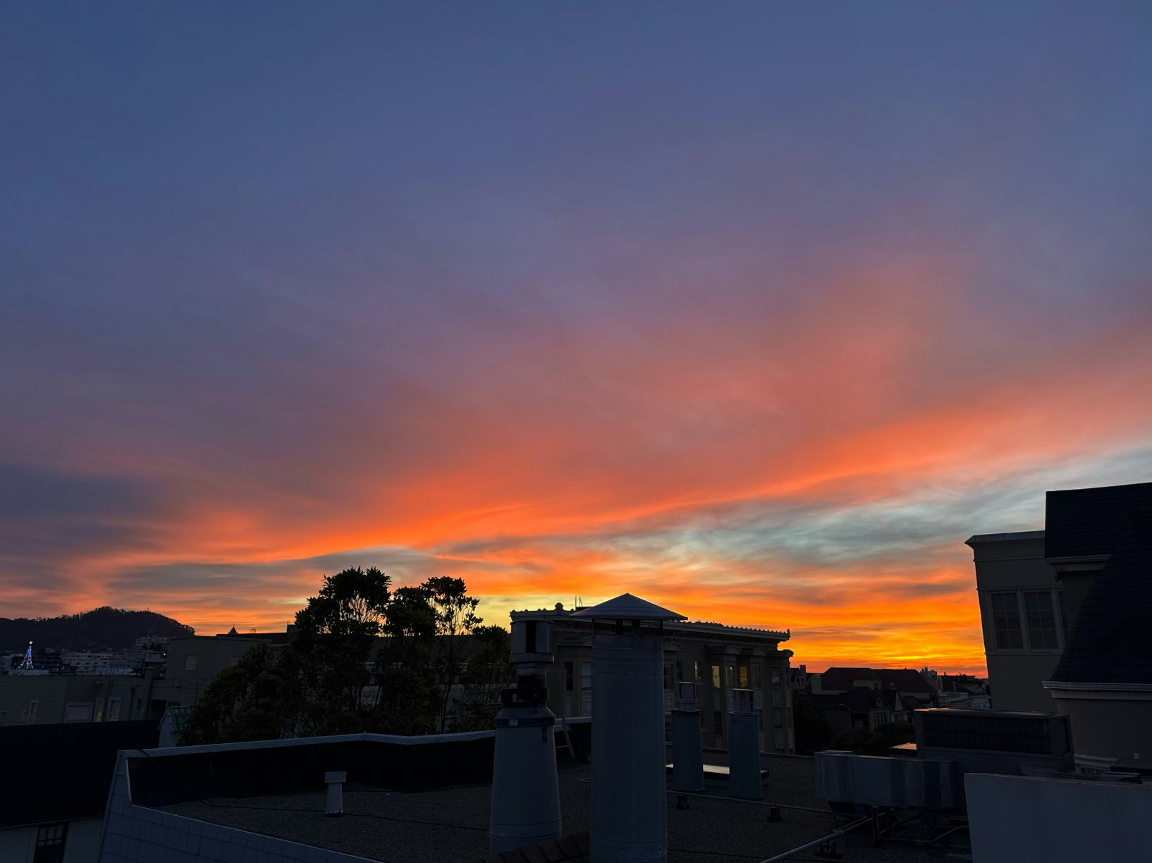 Roof camera sky snapshot captured by Equabot