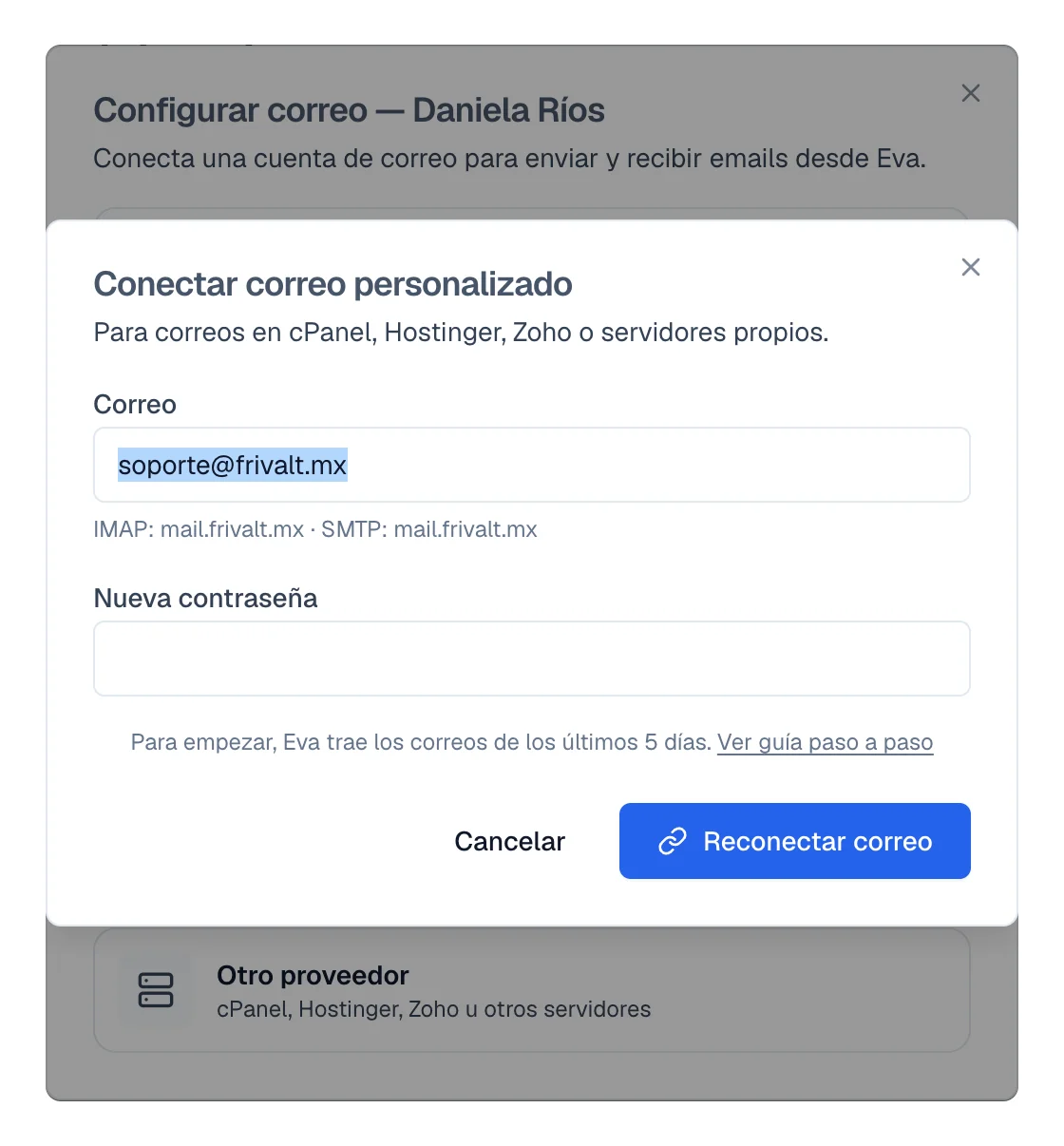 Formulario de reconexión con el correo conservado y el campo Nueva contraseña vacío.