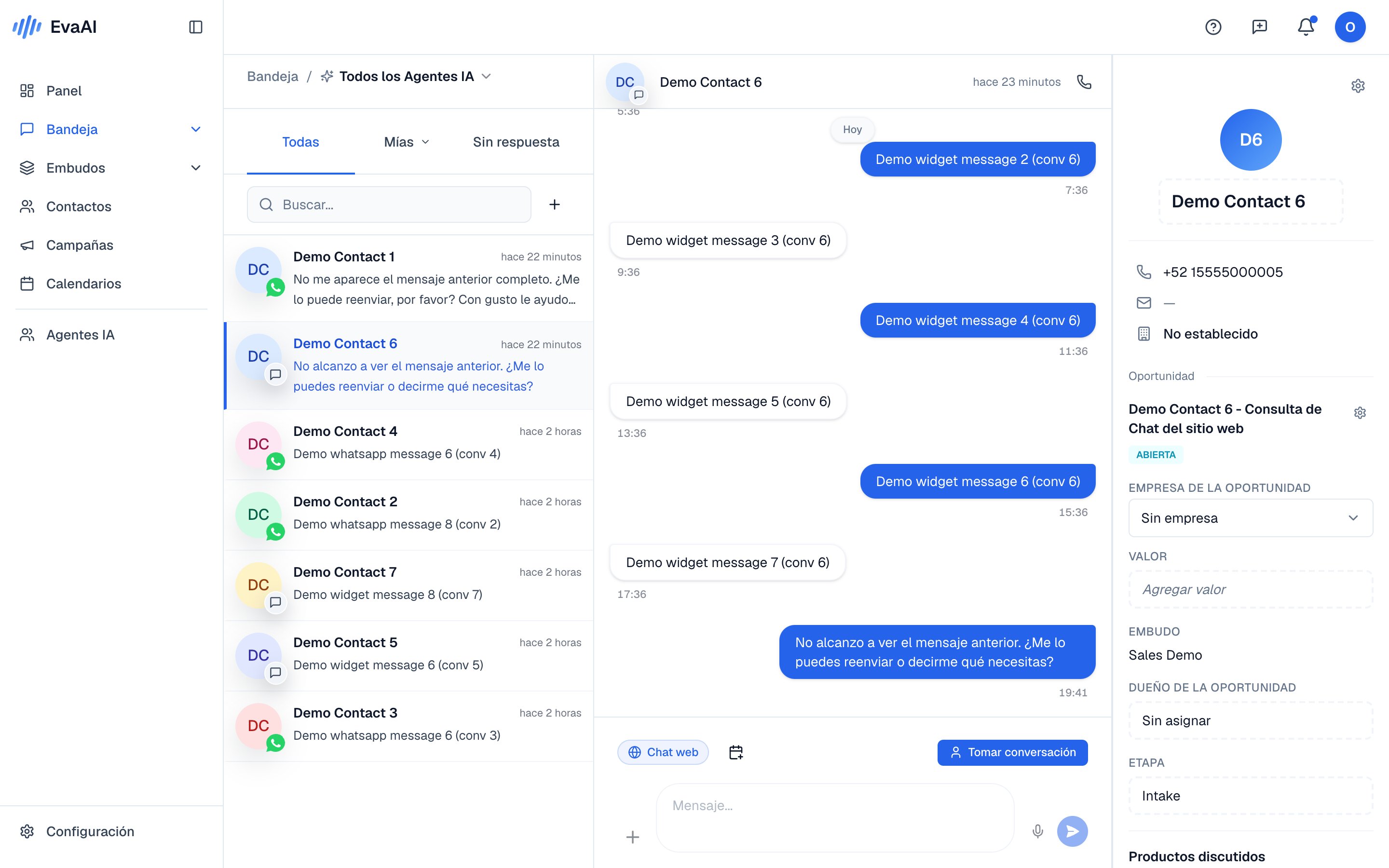 La Bandeja de Eva con la lista de conversaciones y una conversación abierta
