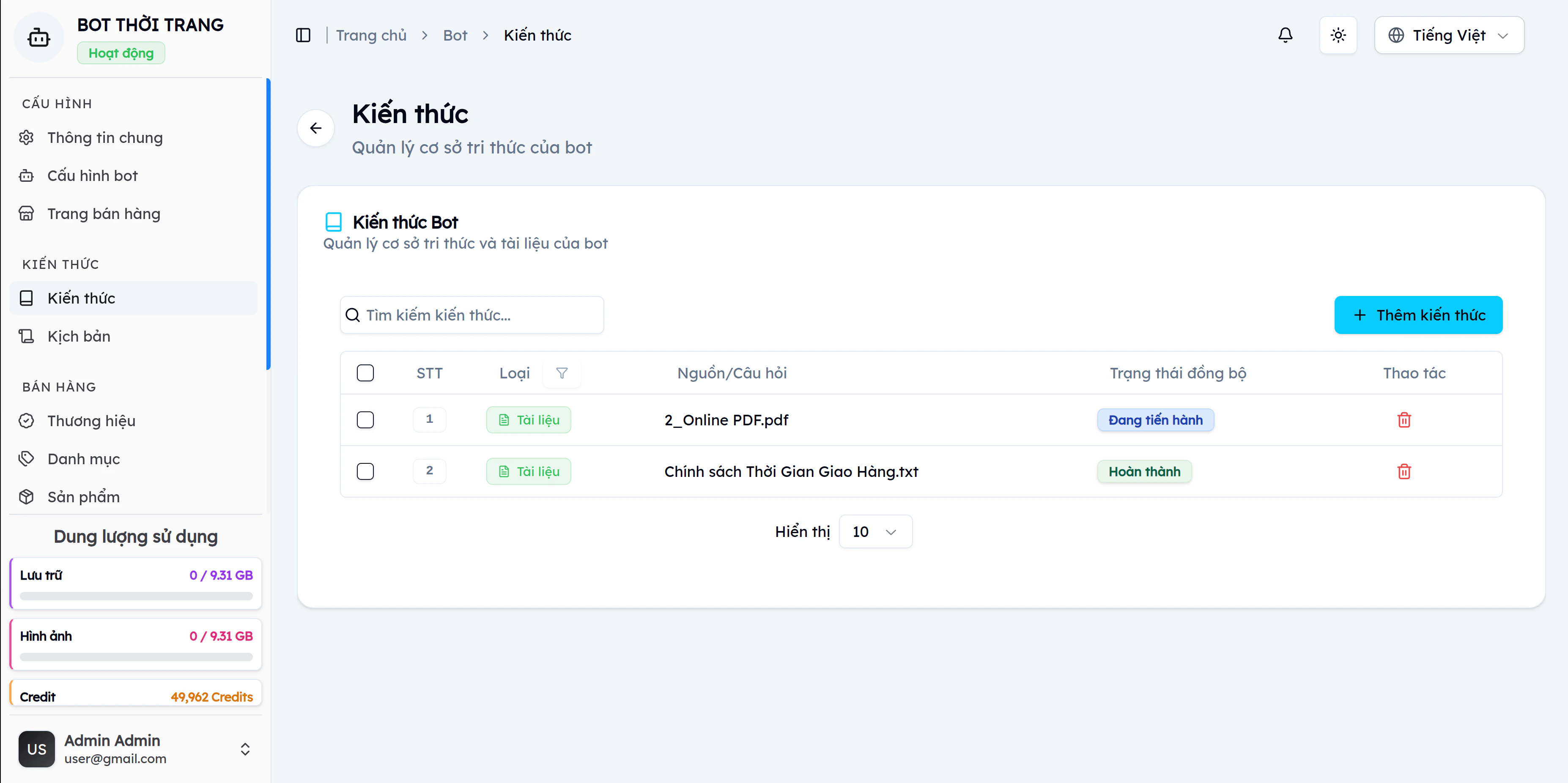 Trang quản lý tri thức chatbot EVOKA hiển thị bảng danh sách kiến thức với file PDF đang tiến hành và file TXT hoàn thành, cùng thanh tìm kiếm và nút Thêm kiến thức
