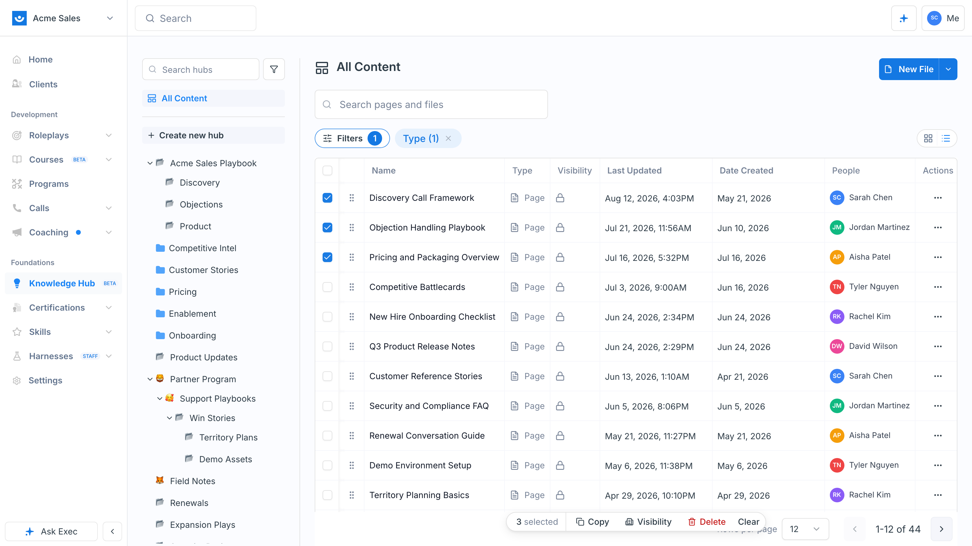 Knowledge Hub list view with three pages selected, a Visibility column, and the selection bar showing Copy, Visibility, and Delete