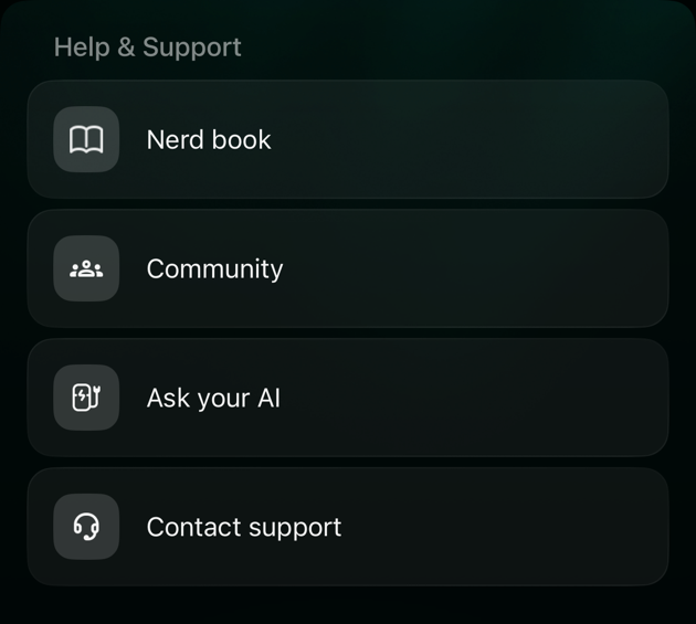 La lista Help & Support en iOS: Nerd book, Community, Ask your AI y Contact support