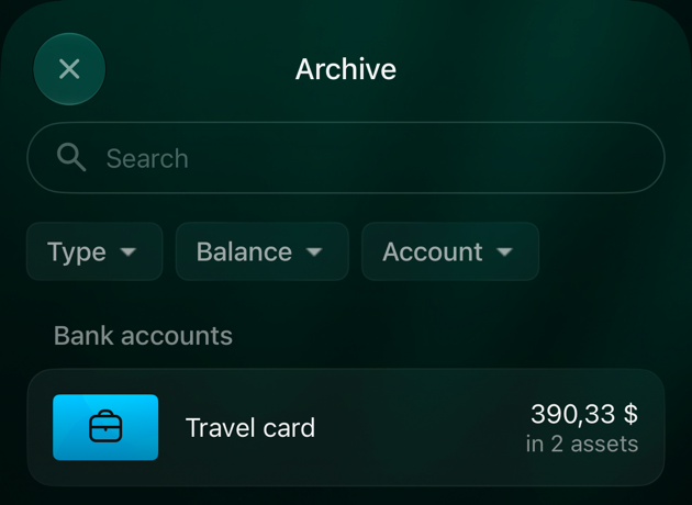 iOS Archive screen with Travel card under Bank accounts, 390,33 $ in 2 assets.