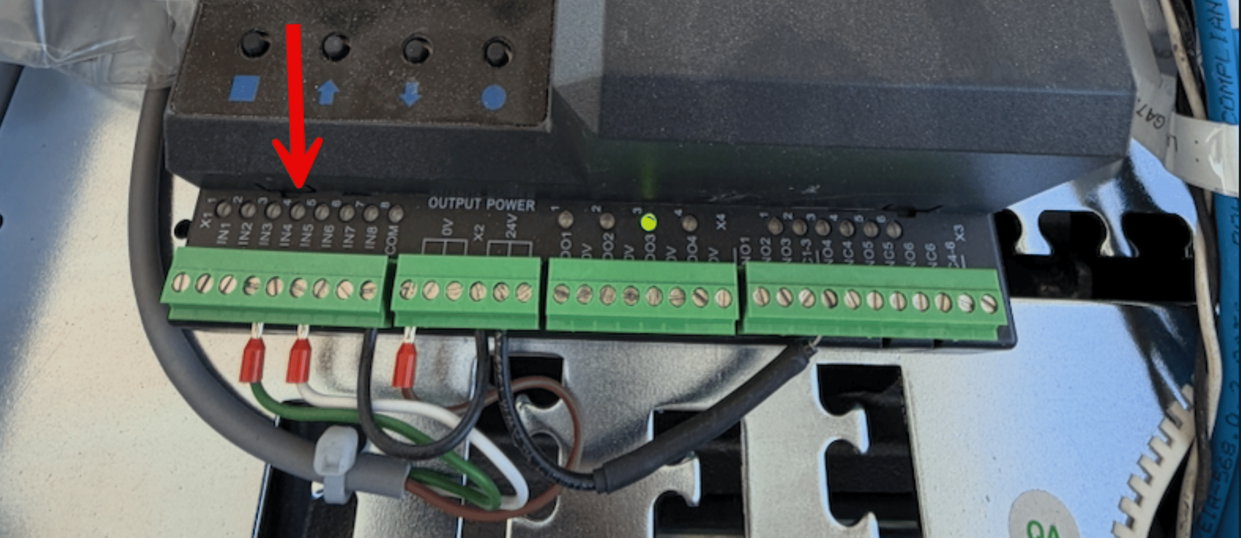 IN4 on terminal block -X1, the green input connector
