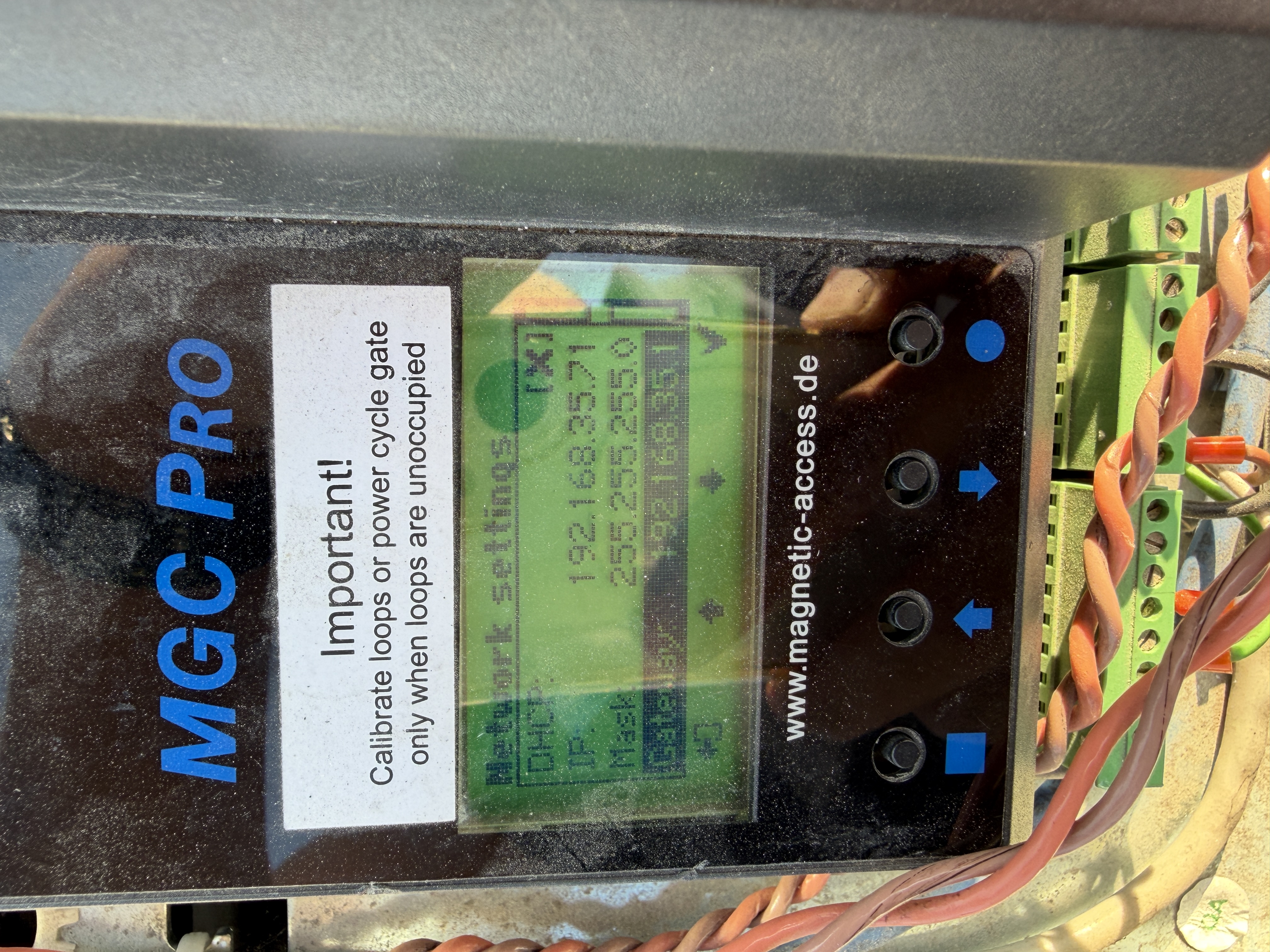 Network settings on the gate display
