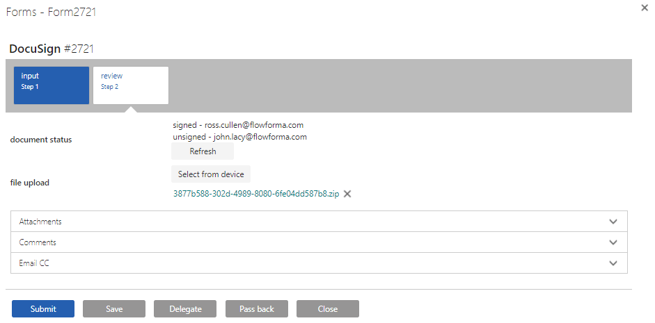 Document signature status example in a form