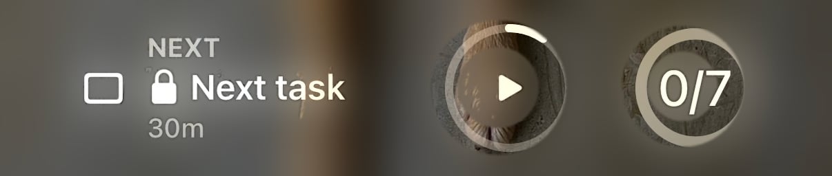 Lock Screen widgets with the task name hidden