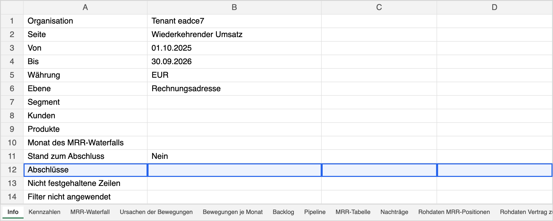 Blatt Info eines Excel-Buchs mit Organisation, Seite, Zeitraum, Währung, Ebene und der markierten Zeile Abschlüsse 2026-07: v1, 2026-08: v2, die du vor dem Weitergeben prüfst