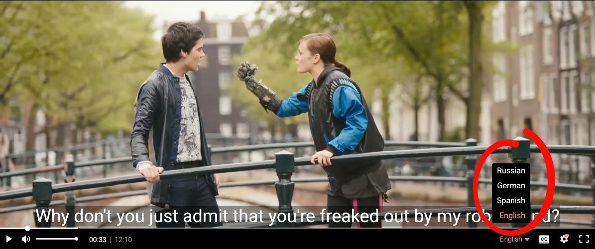 Multi-audio track selection in video player