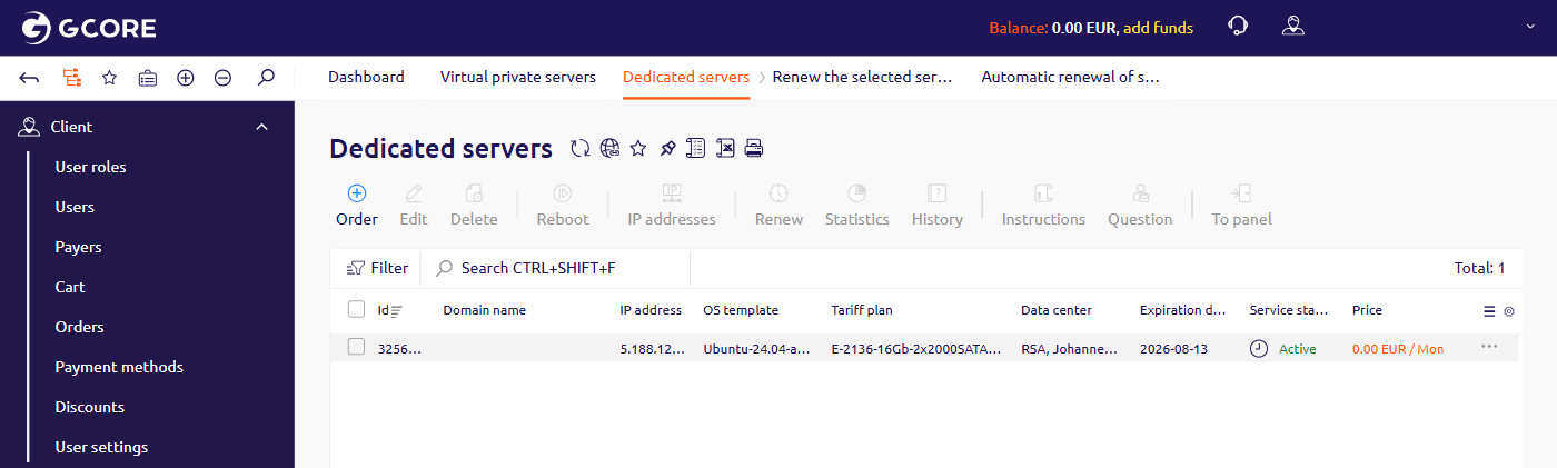 Dedicated servers list showing the auto-renewal icon in the Service status column