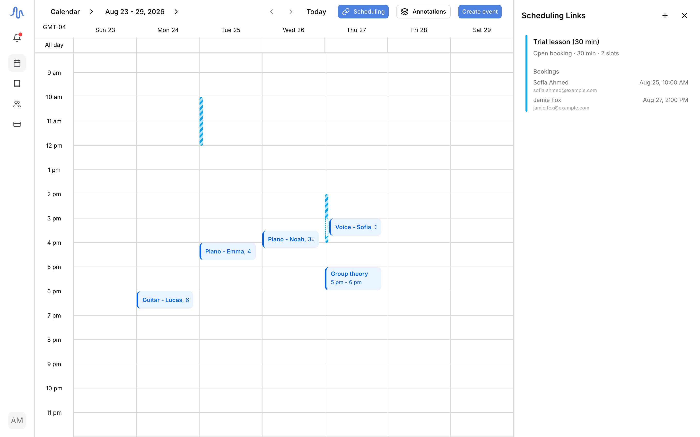 The week grid with two colored availability bars in the left gutter and a link's settings open in the panel