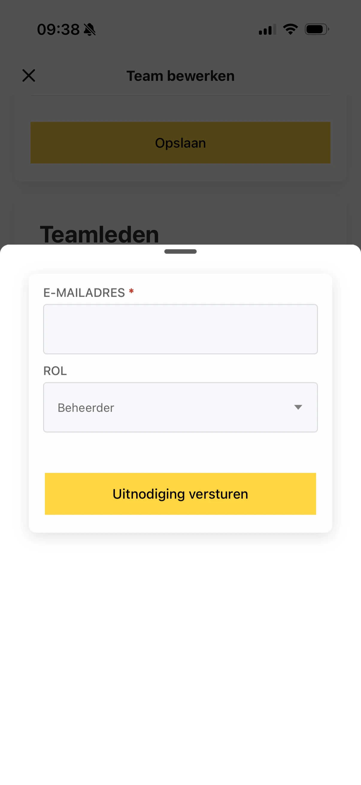 Een teamlid uitnodigen in de HeyStack app