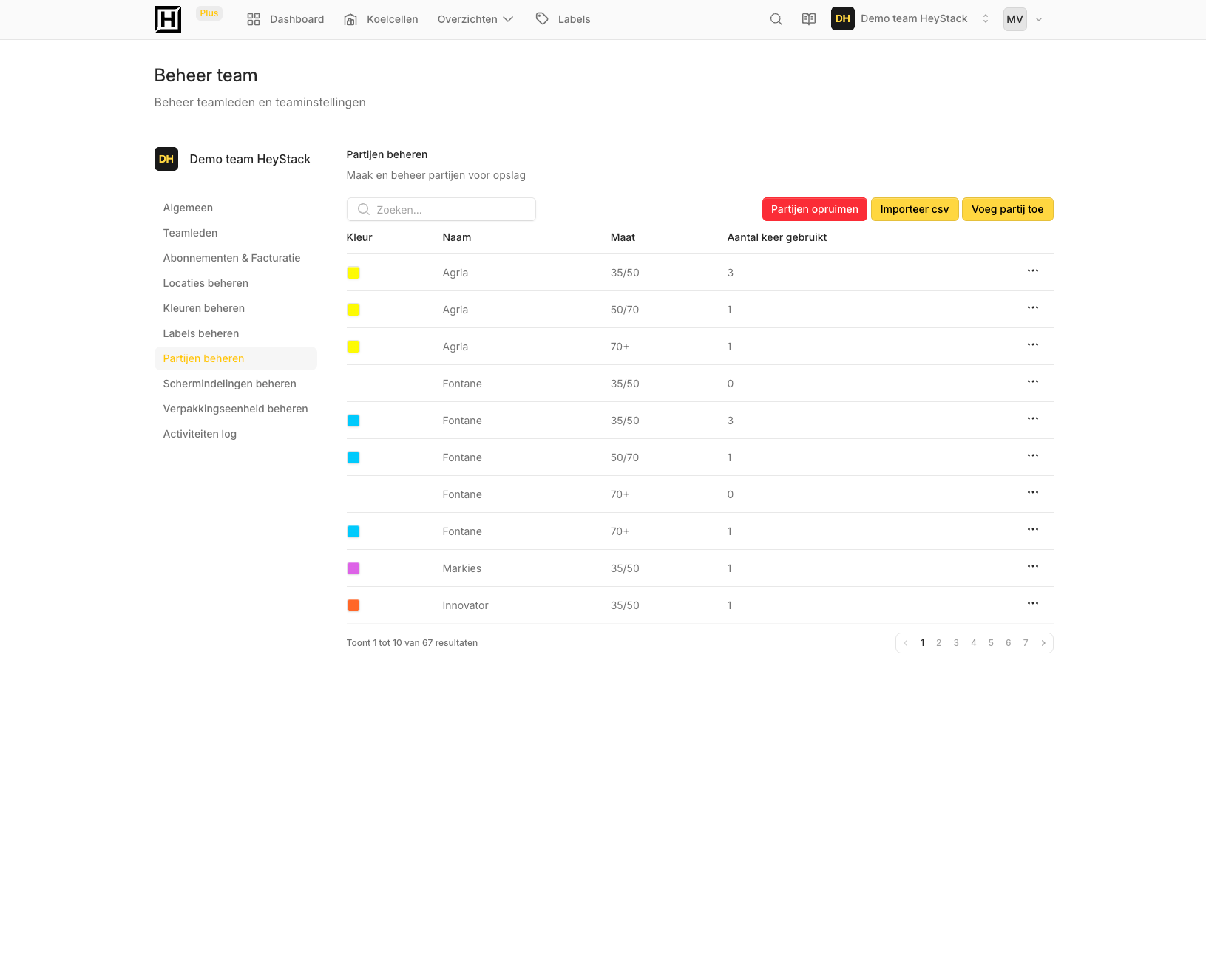 Partijen beheren in het HeyStack-webportaal met rechtsboven de knop Importeer csv