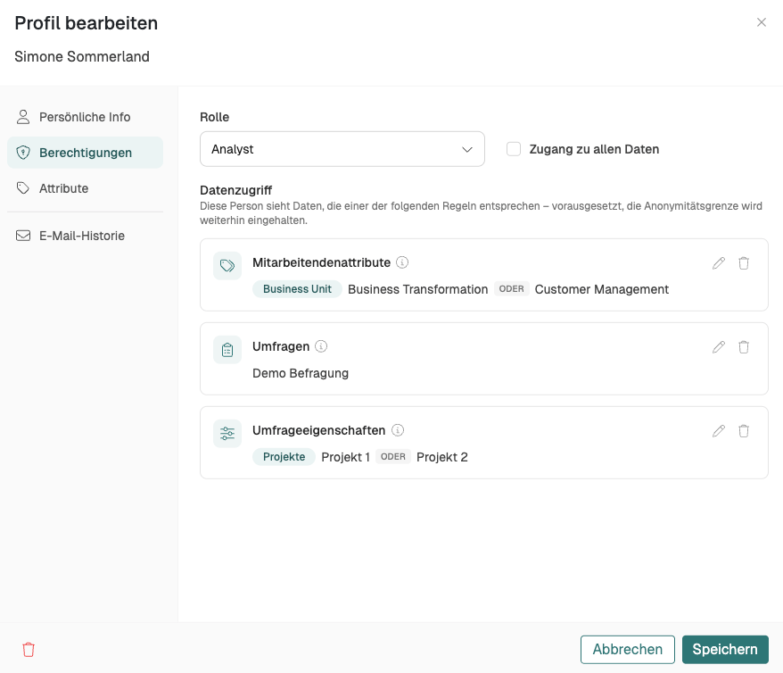 Der Reiter Berechtigungen mit Regeln für Mitarbeitendenattribute, Umfragen und Umfrageeigenschaften
