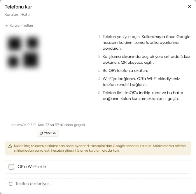 QR ile kurumsal kurulum penceresinde kurulum adımları ve QR’a Wi-Fi ekle seçeneği; QR kodu gizlenmiştir