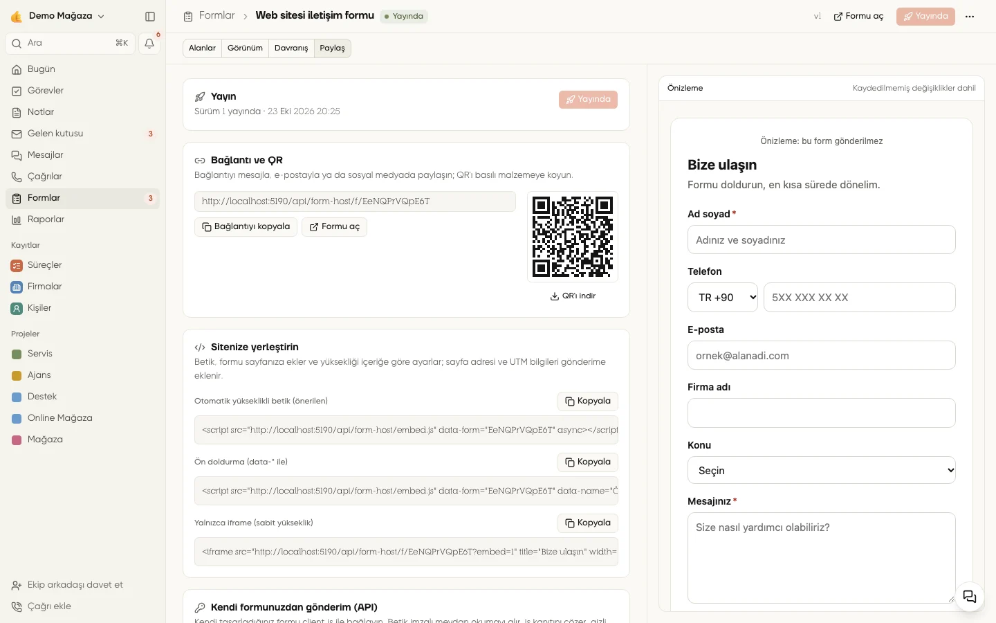 Formun Paylaş sekmesinde bağlantı, QR, otomatik yükseklikli betik ve iframe kodları