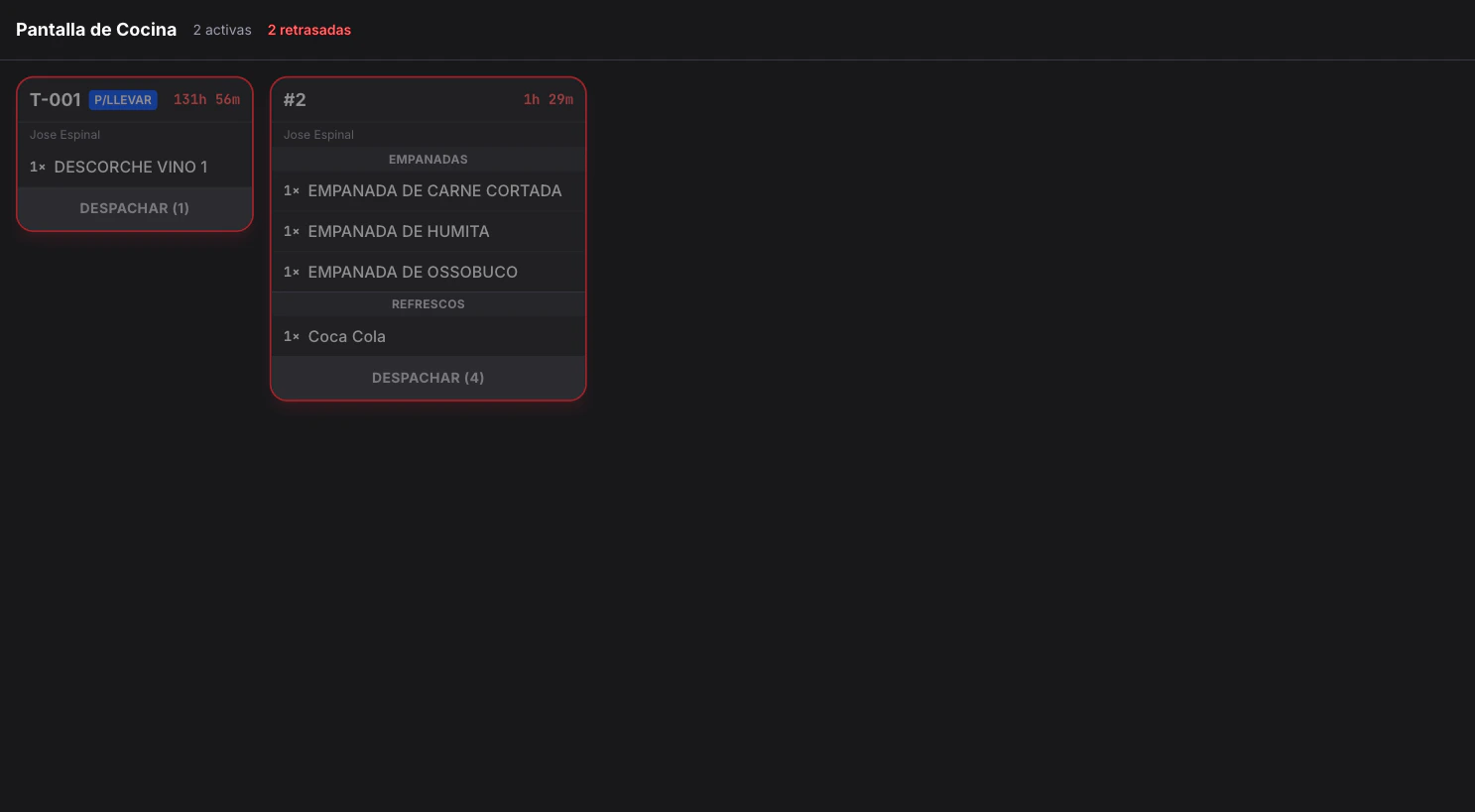 KDS con dos tarjetas de órdenes activas y conteo de retrasadas