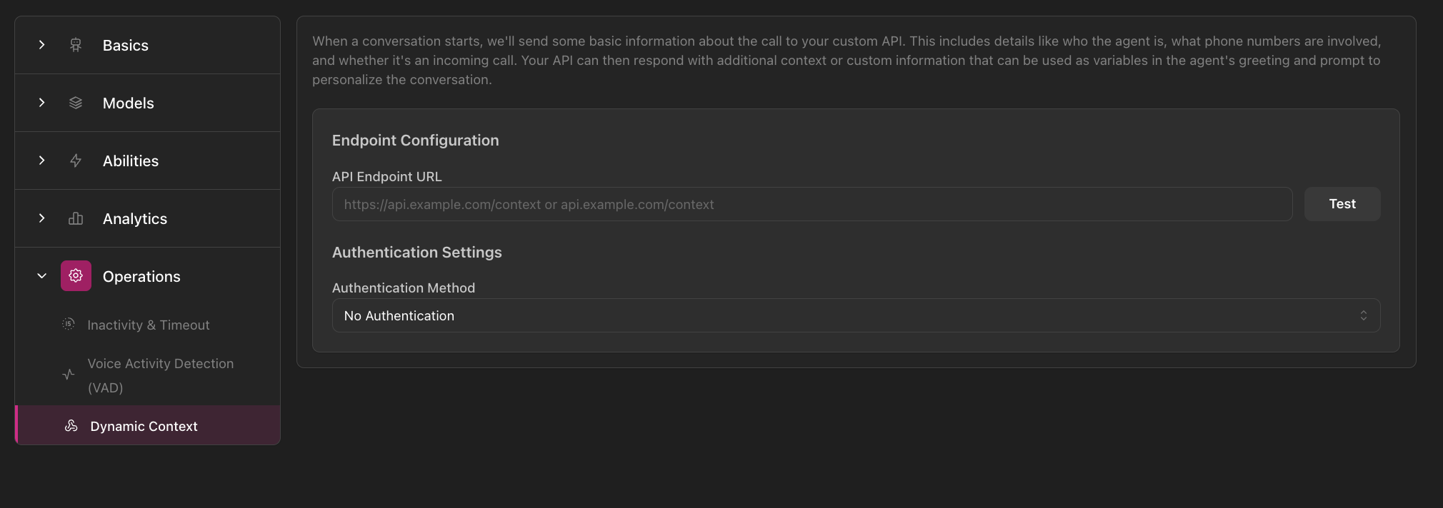 Configuração de Contexto Dinâmico mostrando barra lateral de navegação com seção Operações expandida, Configuração de Endpoint com campo URL de Endpoint de API e botão Testar, e Configurações de Autenticação com menu suspenso Método de Autenticação