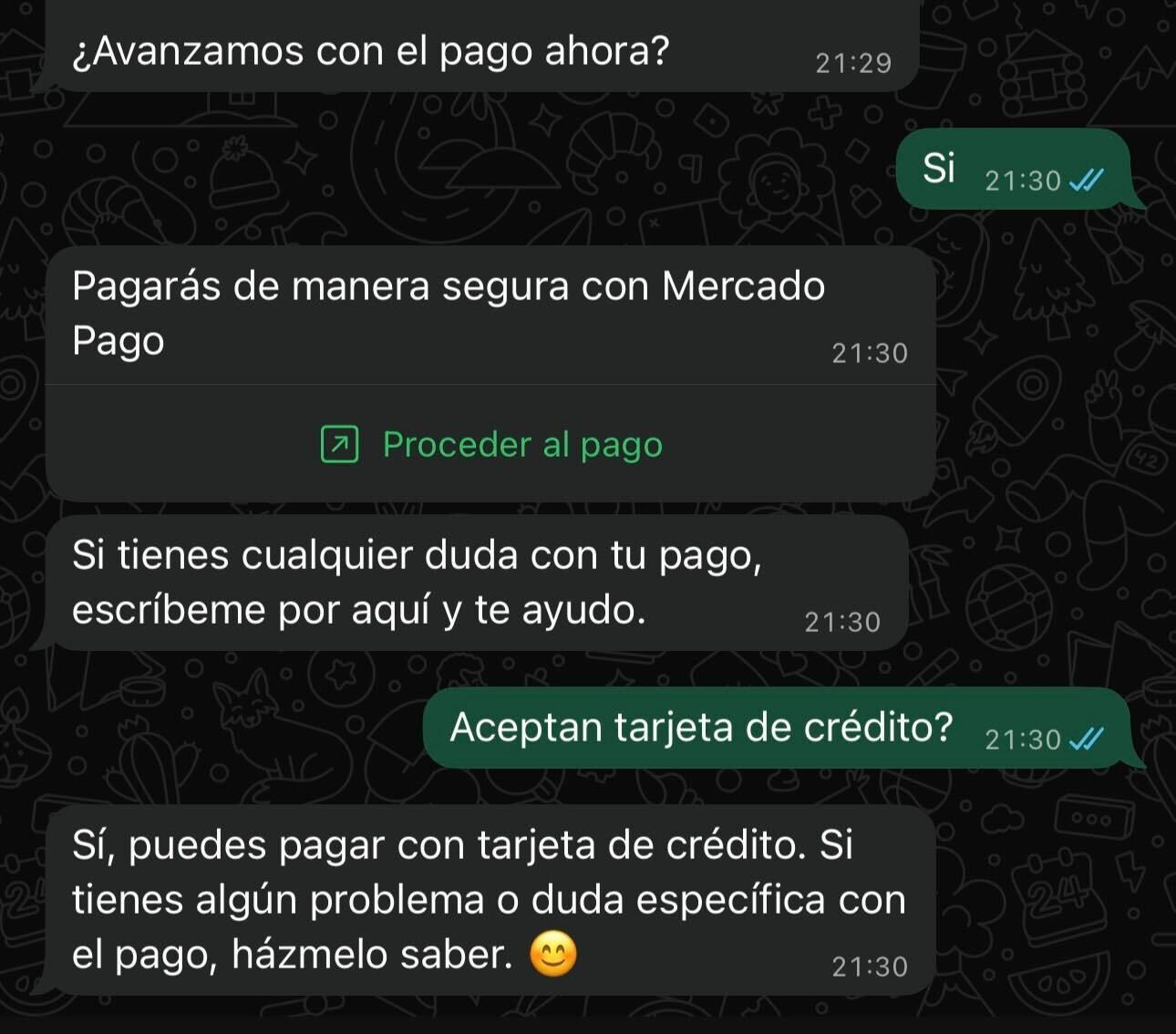 Conversación en WhatsApp: agente ofrece proceder al pago, usuario acepta, agente envía botón de Mercado Pago y mensaje de soporte; usuario pregunta si aceptan tarjeta de crédito y agente responde de forma amable