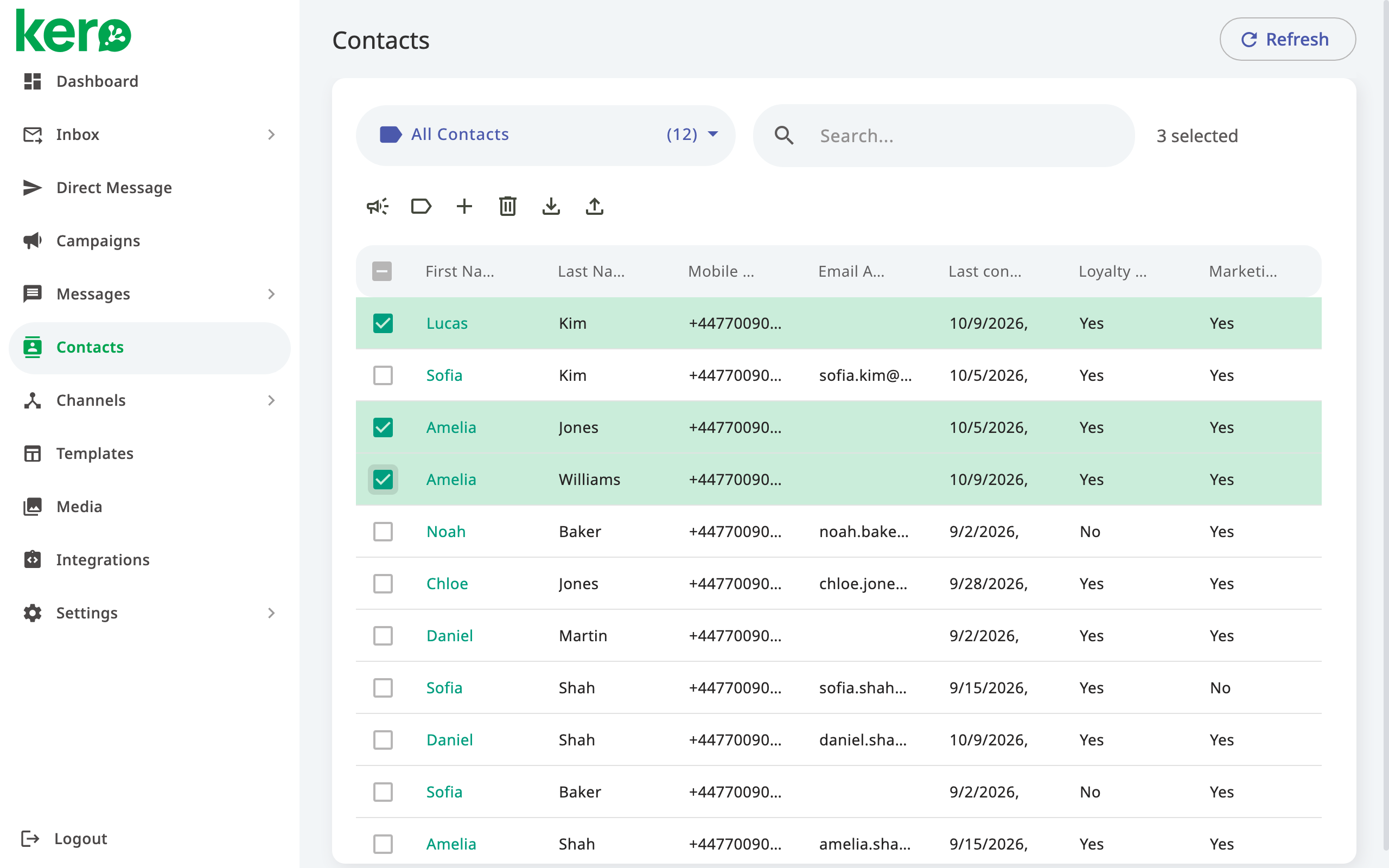 Selected contacts in Kero showing the toolbar actions for managing segments and deleting contacts