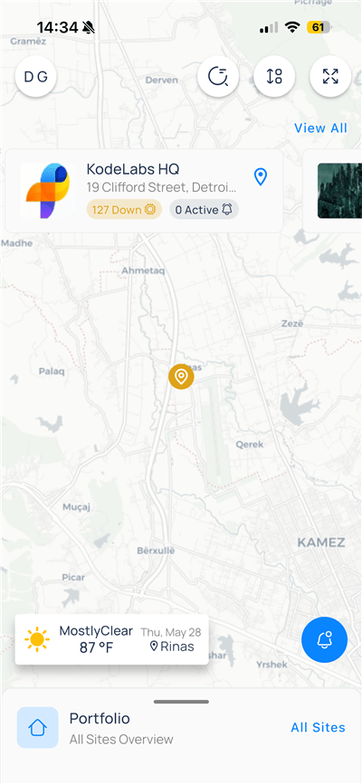 Map focused on a region with KodeLabs HQ card showing 127 Down and 0 Active badges