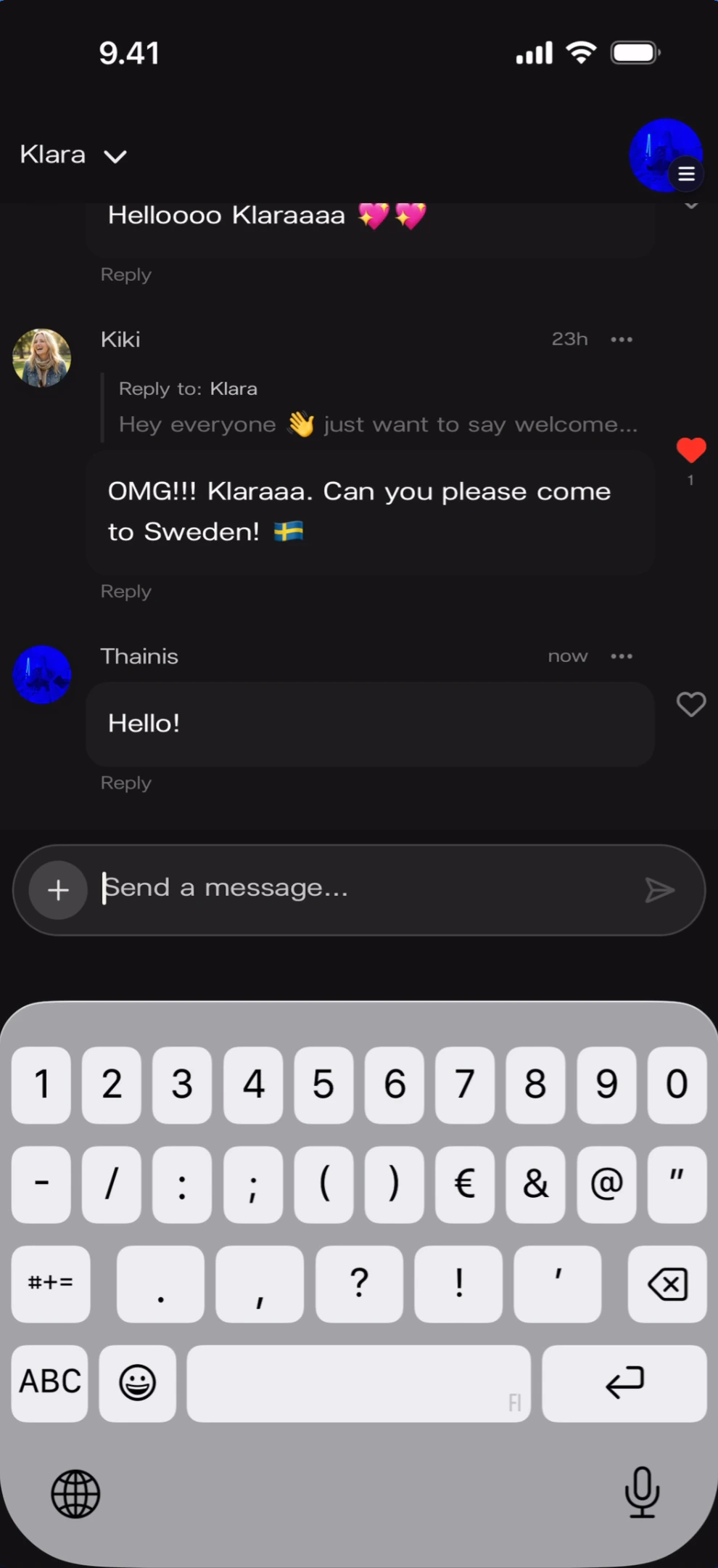 Composer with attachment button