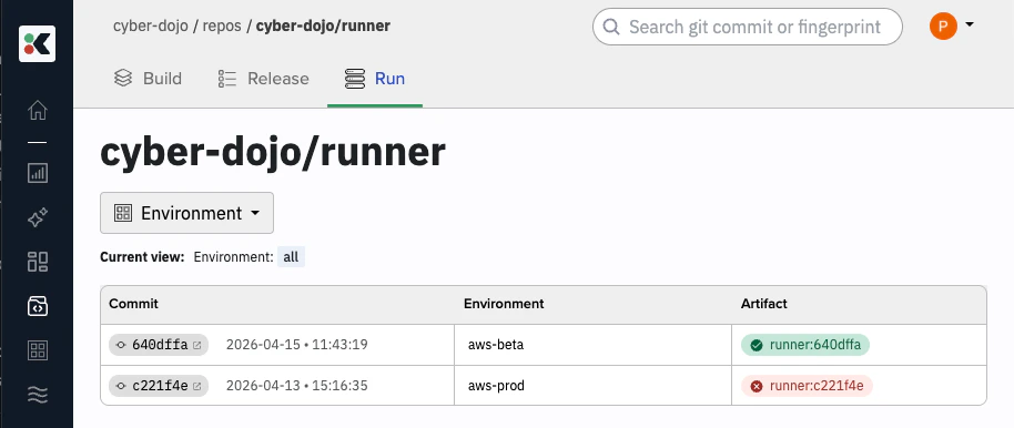 Kosli app showing the Run tab with live artifacts, their commits, environments, and compliance status