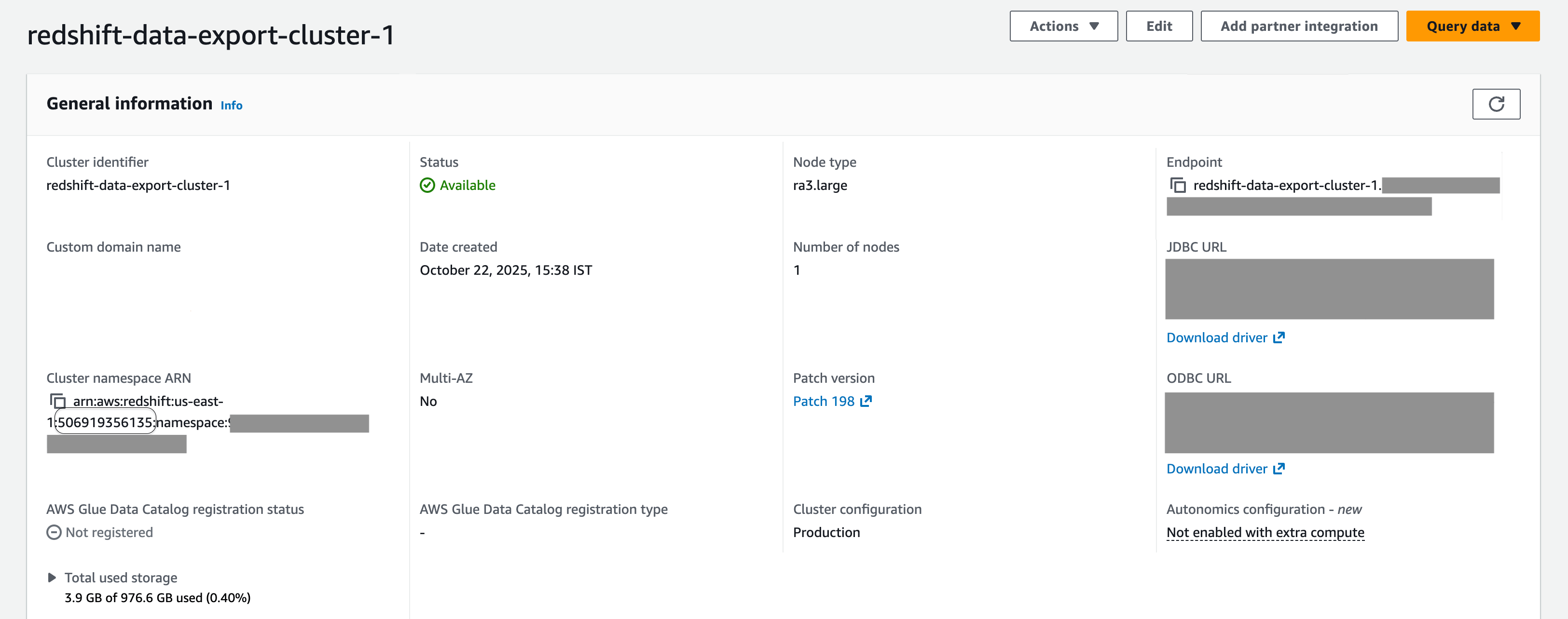 An AWS Redshift cluster general information screen.