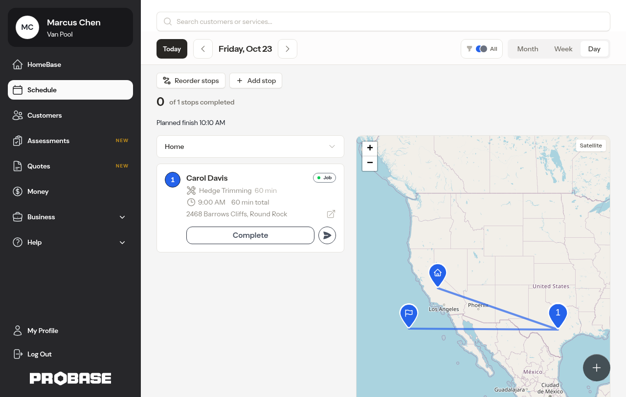 Desktop two-column day view — stop list on the left, route map on the right