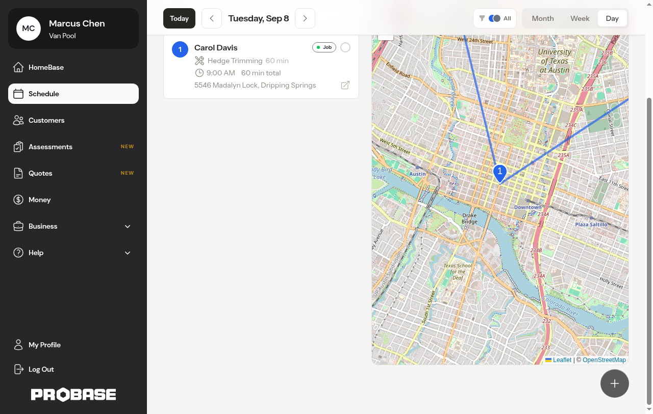 The route map stays pinned while the stop list scrolls
