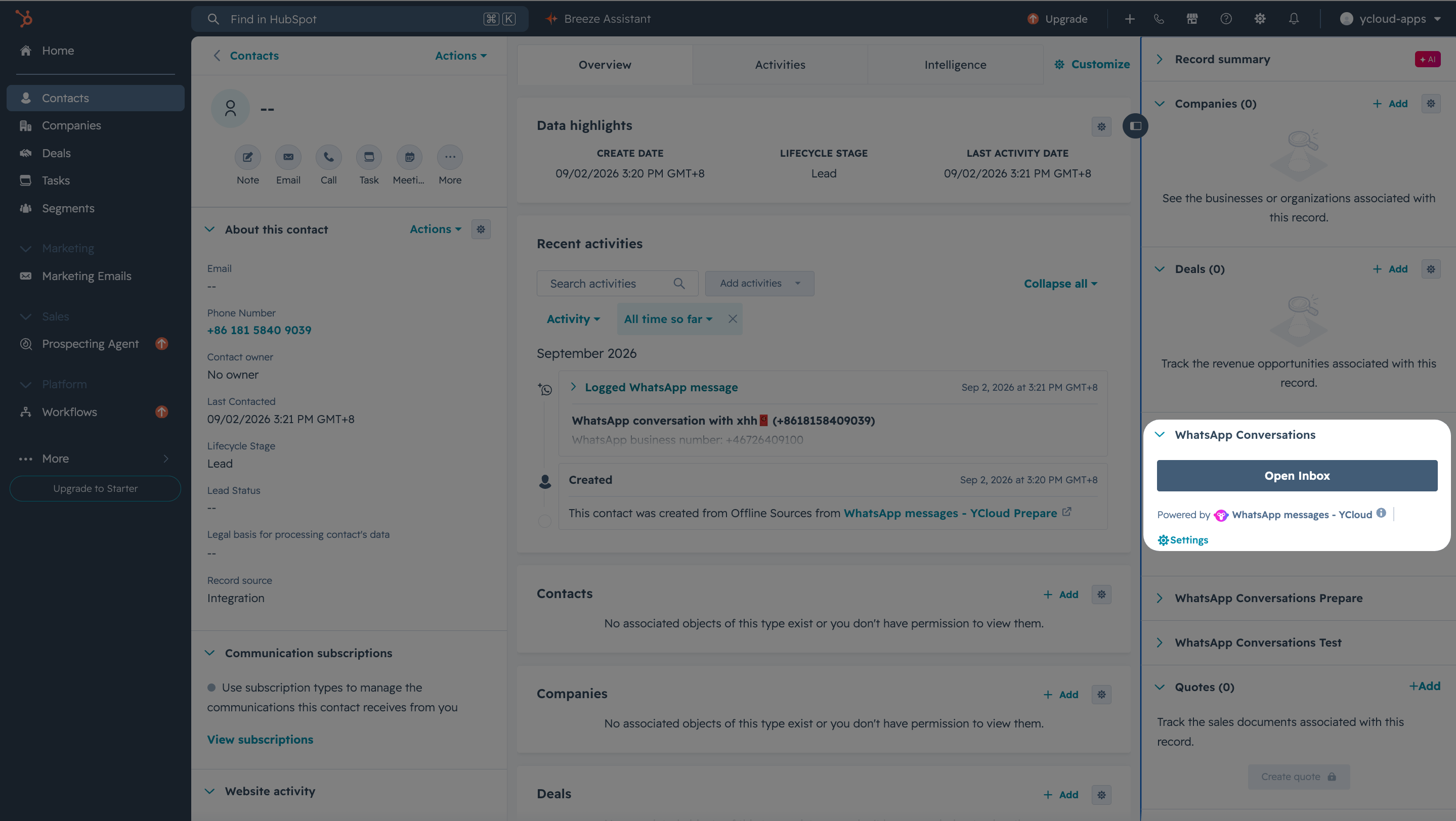 带有 YCloud 收件箱入口的 HubSpot 联系人页面。