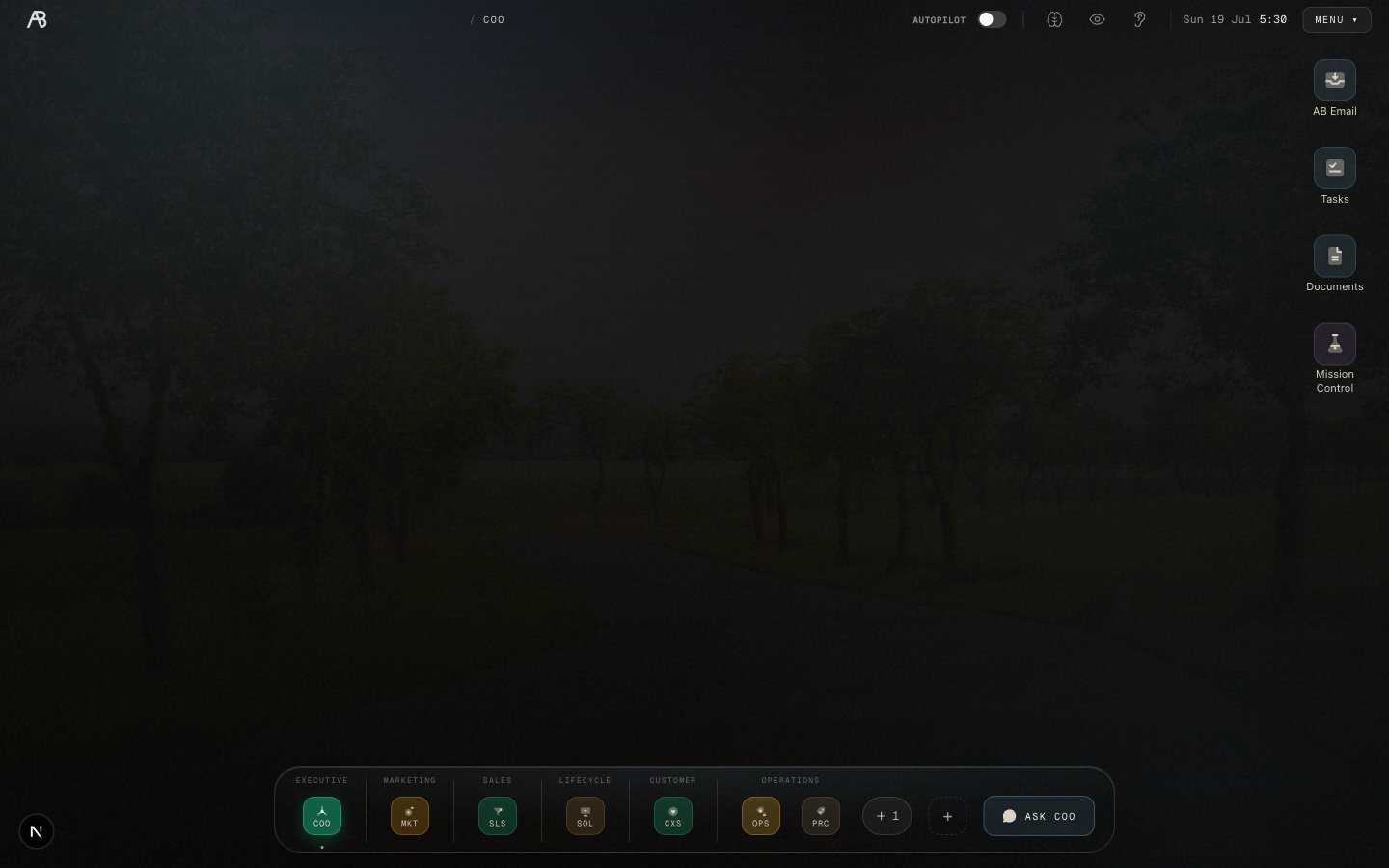 The LeedAB OS workspace desktop with the operator dock