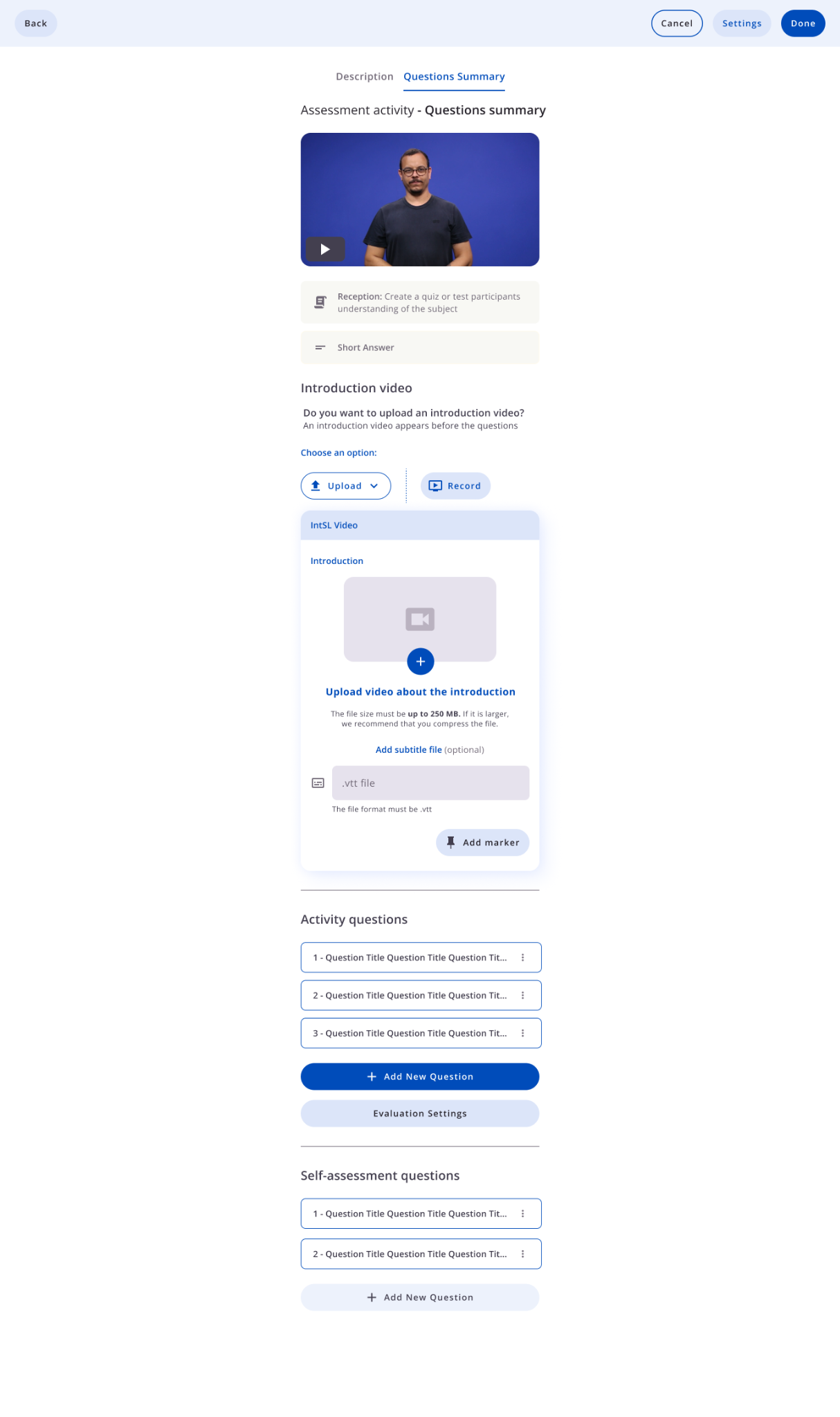 Resumo com questões cadastradas, acesso às configurações de avaliação e perguntas de autoavaliação.