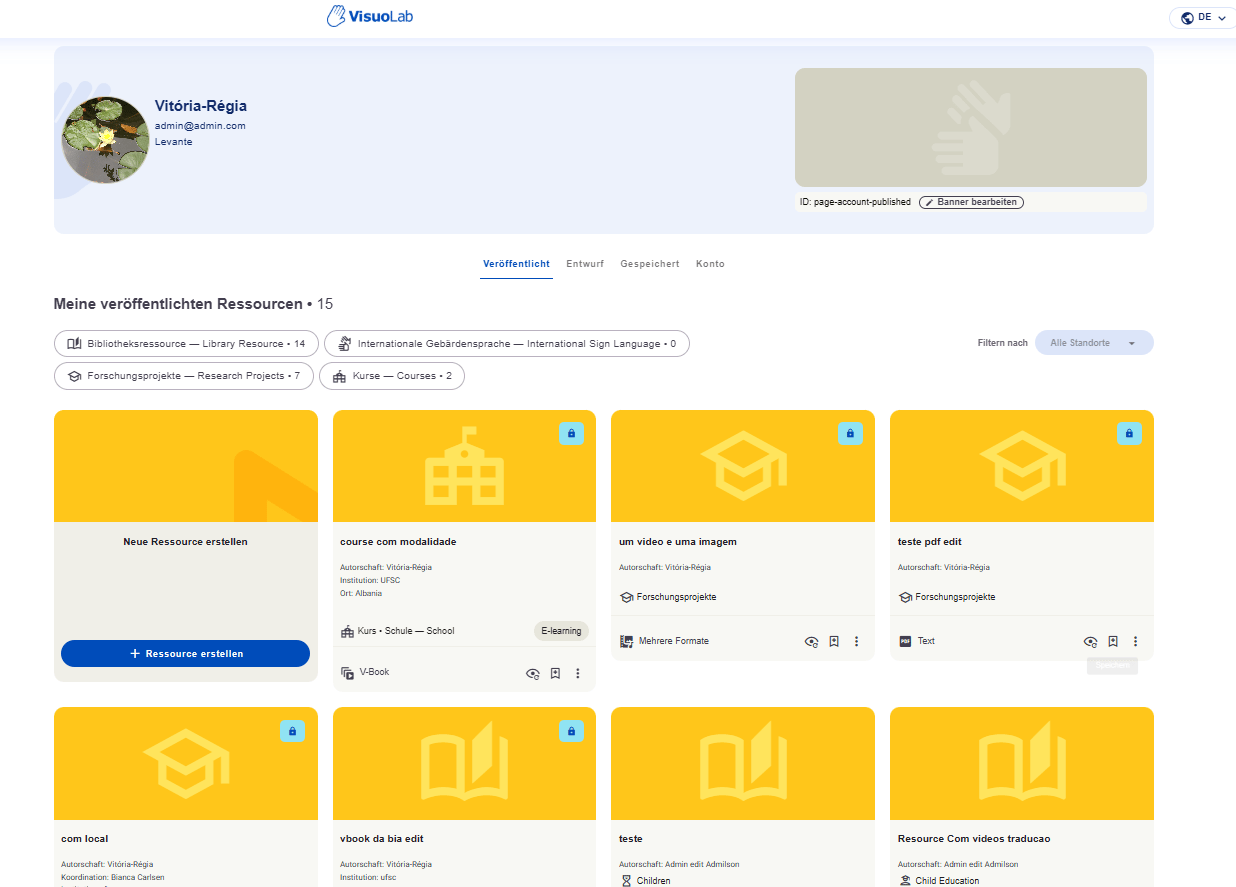 Visão geral de Meus Recursos, com perfil, abas, categorias e cartões de materiais. Interface em alemão.