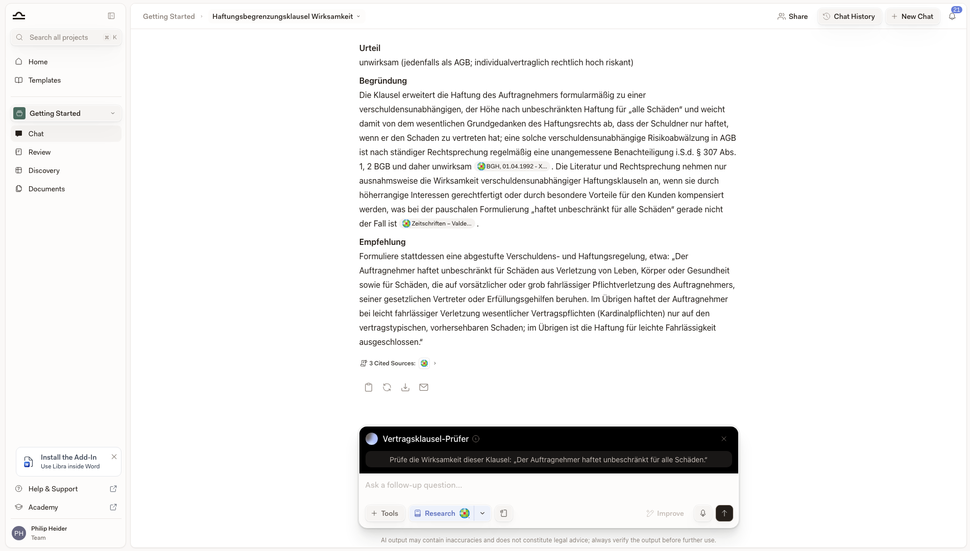 Antwort des Assistants, gekennzeichnet mit dem Namen des Assistants, wobei der Assistant weiterhin am Composer angehängt ist