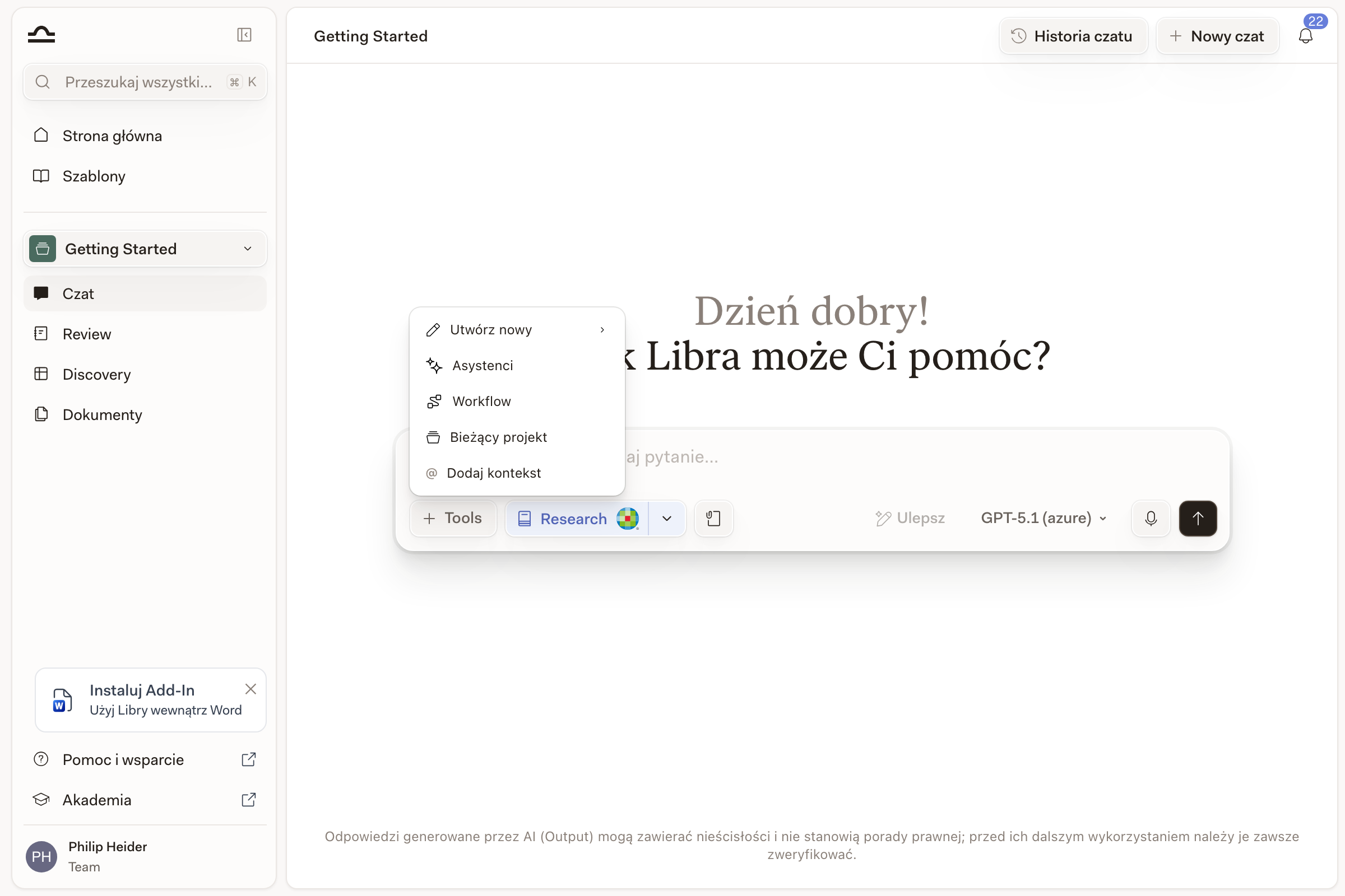 Otwarte menu Narzędzia w rozmowie Libra z wyróżnioną pozycją Assistants