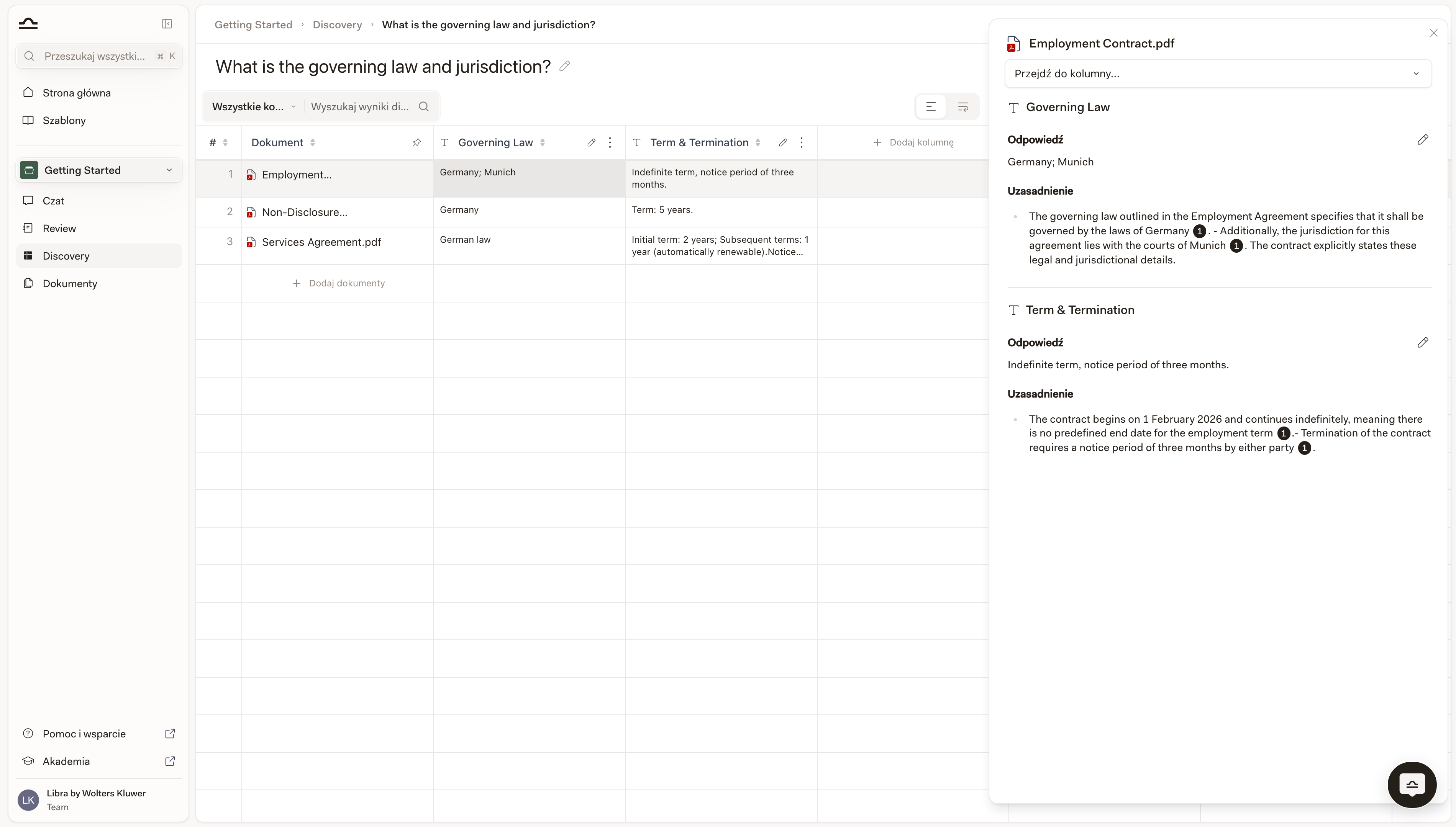 Panel szczegółów komórki otwarty po prawej stronie, z Odpowiedzią i Uzasadnieniem oraz przyciskami cytatów dla każdej kolumny