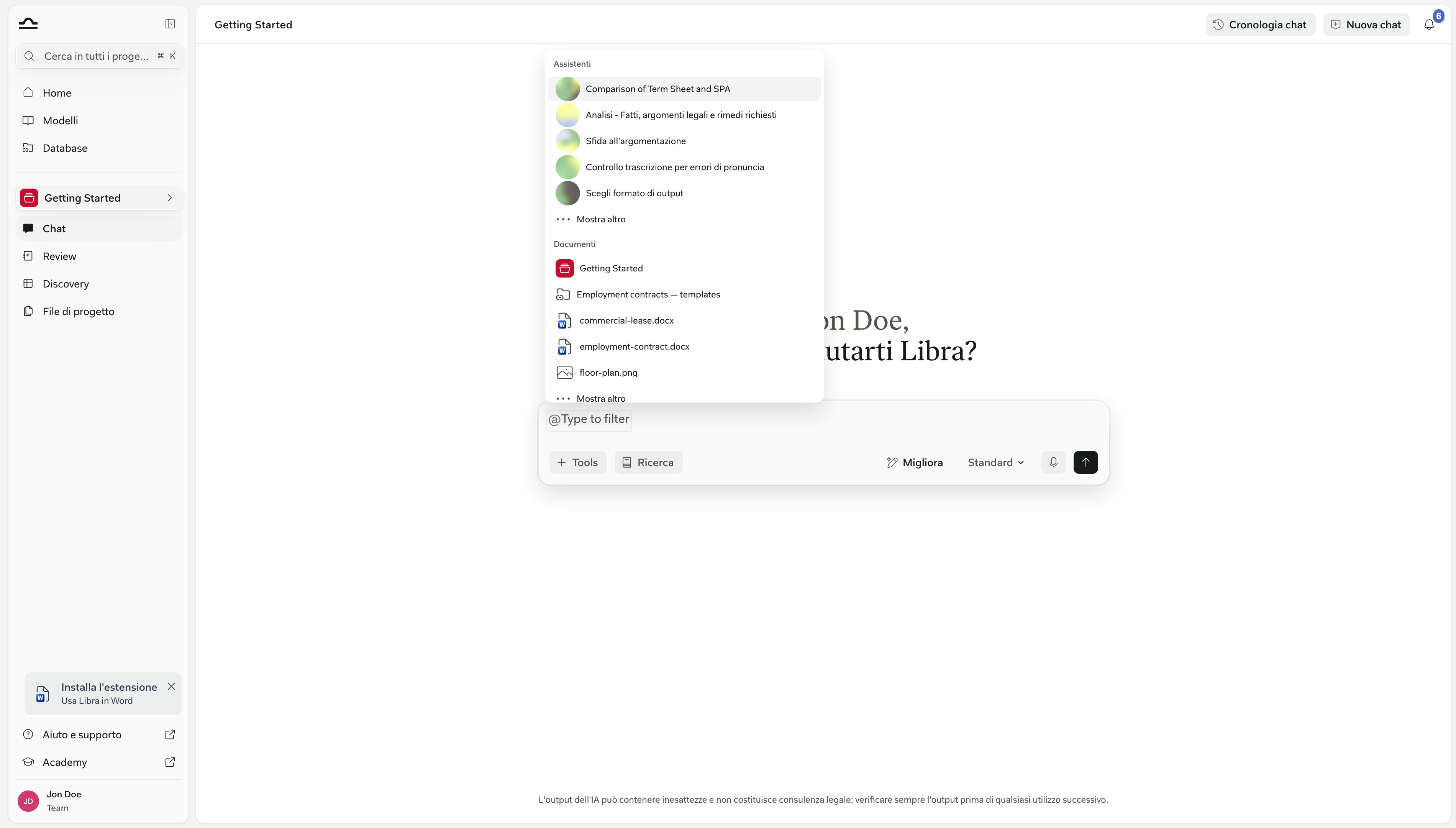 Selettore del contesto della chat aperto, con le sezioni Assistants, Documenti, Discoveries e Reviews e una Discovery elencata