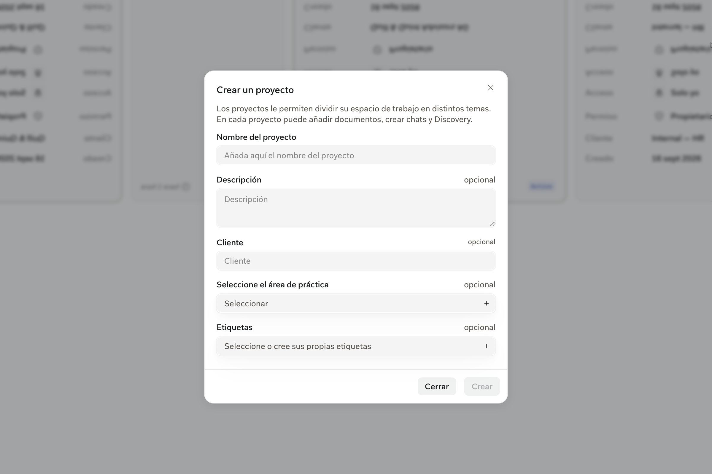Cuadro de diálogo «Crear un proyecto» con los campos de nombre del proyecto, descripción, cliente y área de práctica