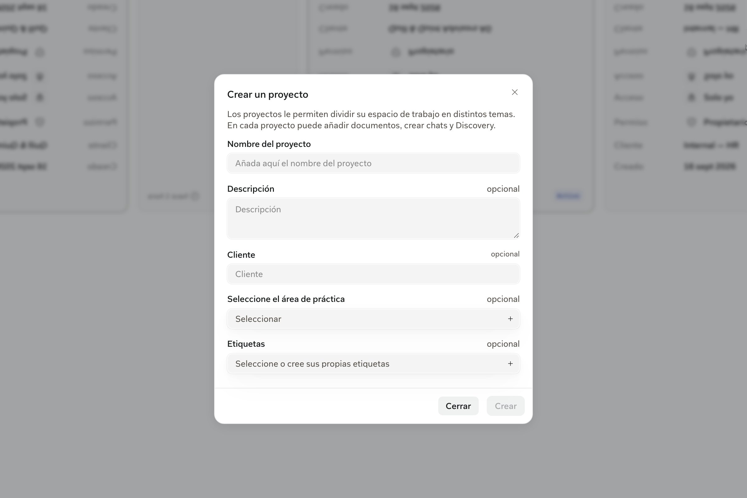 Cuadro de diálogo «Crear un proyecto» con los campos de nombre del proyecto, descripción, cliente y área de práctica