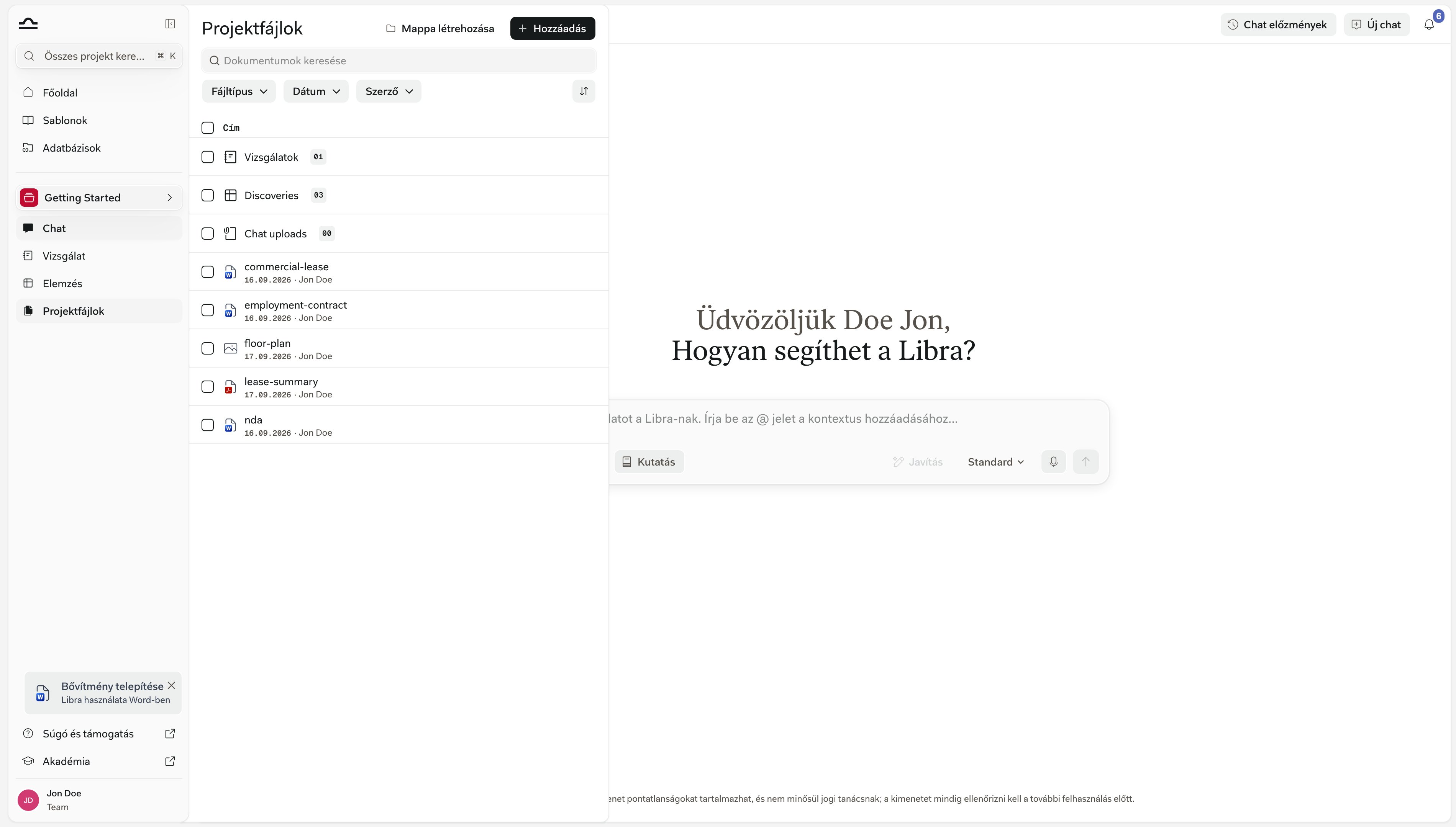 A Projektfájlok panel a projekt gyökerében, a rögzített Reviews, Discoveries és Chat feltöltések mappákkal a projekt saját feltöltött dokumentumai fölött