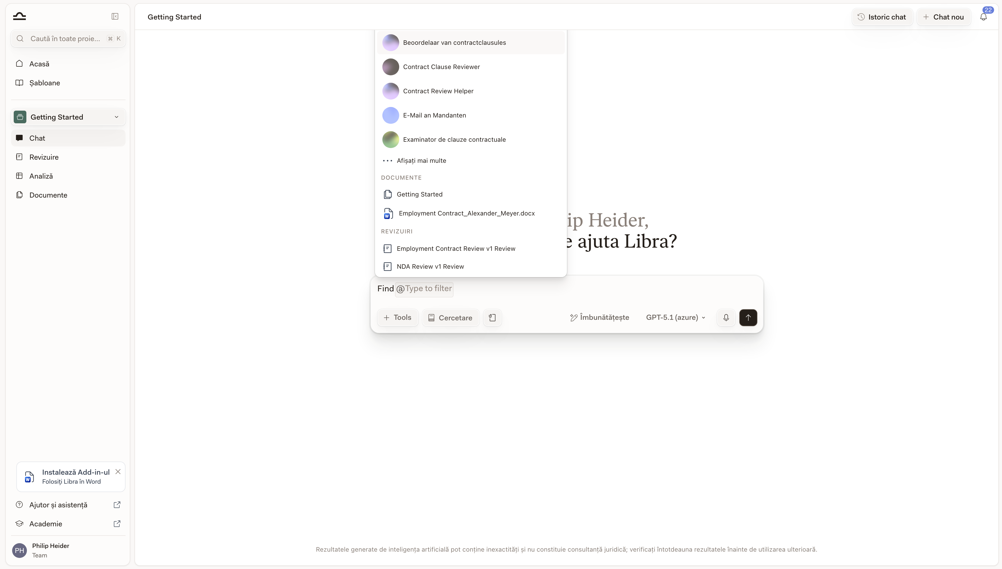Selectorul de context din chat deschis, afișând secțiunile Assistants, Documente, Discoveries și Reviews, cu un Discovery listat