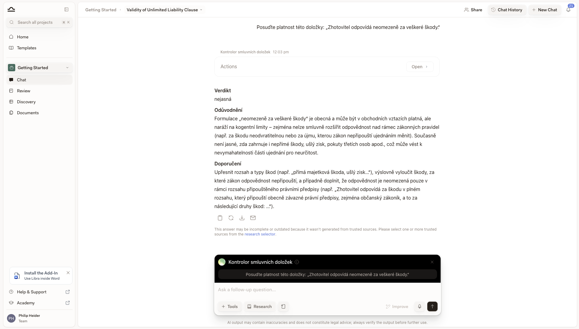 Odpověď Assistant označená názvem Assistant, přičemž Assistant zůstává připojen ke vstupnímu poli