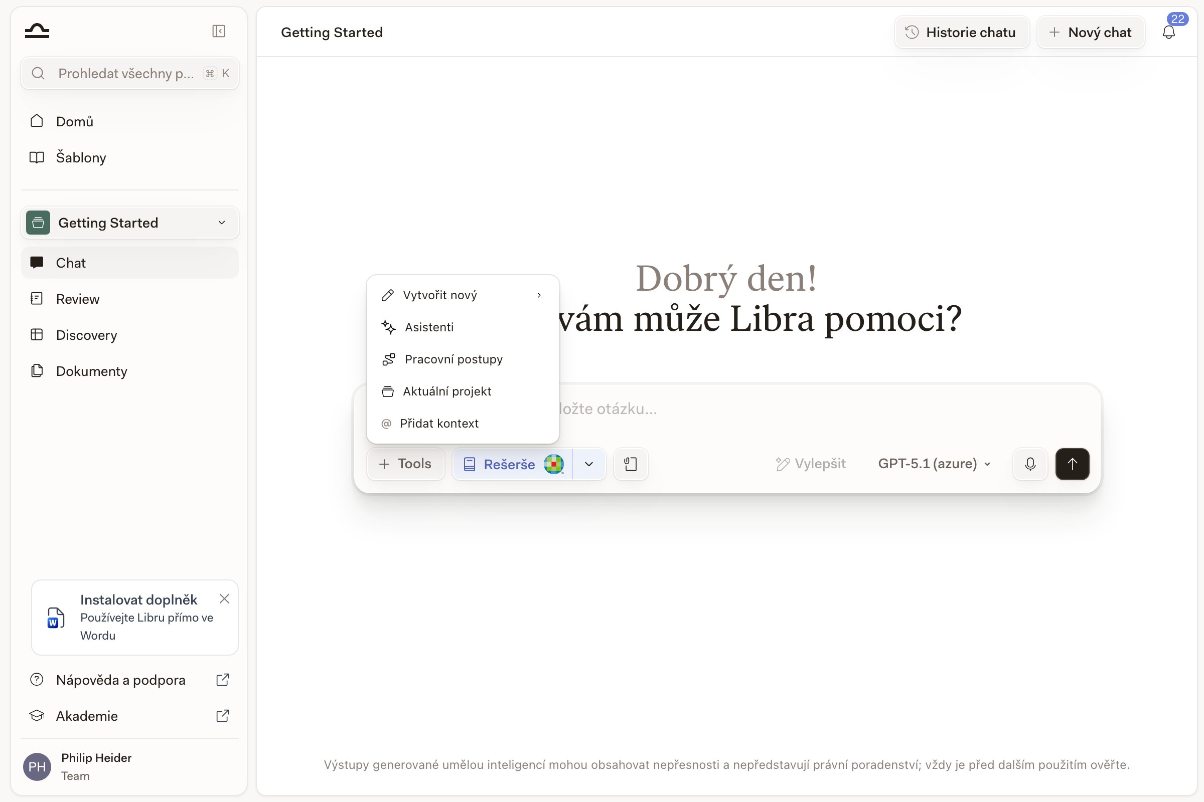 Otevřená nabídka Nástroje v chatu Libra se zvýrazněnou položkou Assistants